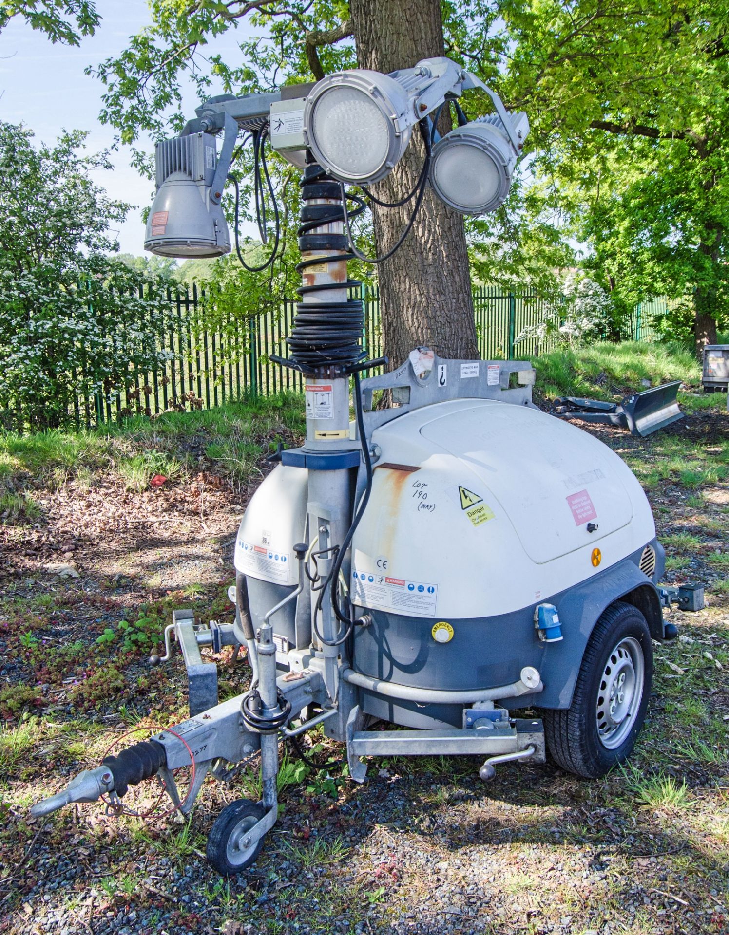 Ecolite diesel driven 4-head LED fast tow mobile lighting tower