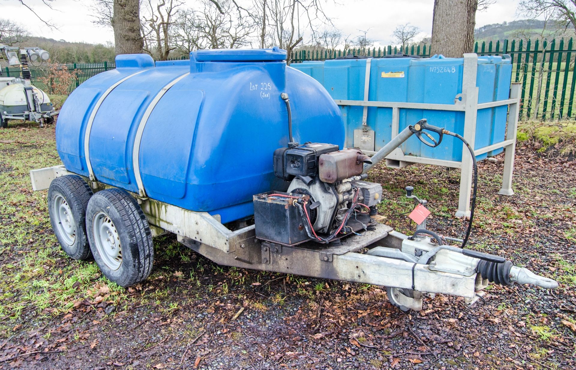 Western 2000 litre fast tow diesel pressure washer bowser c/w hose and lance A749878 - Image 2 of 7