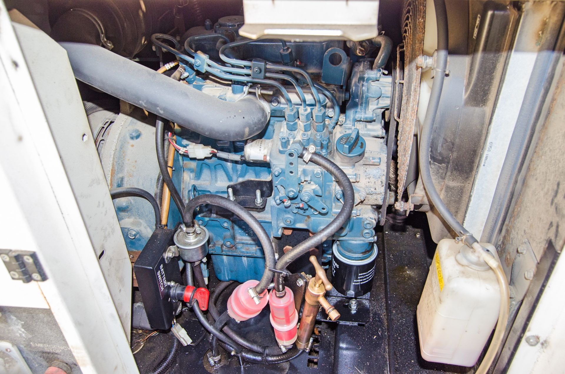 24ft x 9ft steel anti-vandal welfare site unit Comprising of: canteen area, office, toilet & - Image 10 of 10