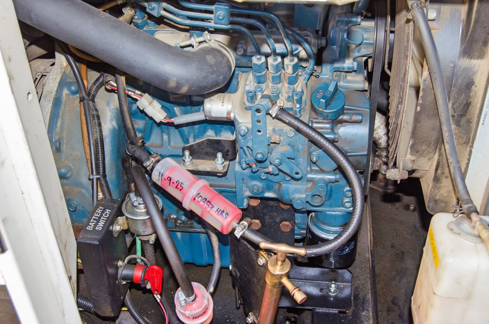 24ft x 9ft steel anti-vandal welfare site unit Comprising of: canteen area, office, toilet & - Image 9 of 9