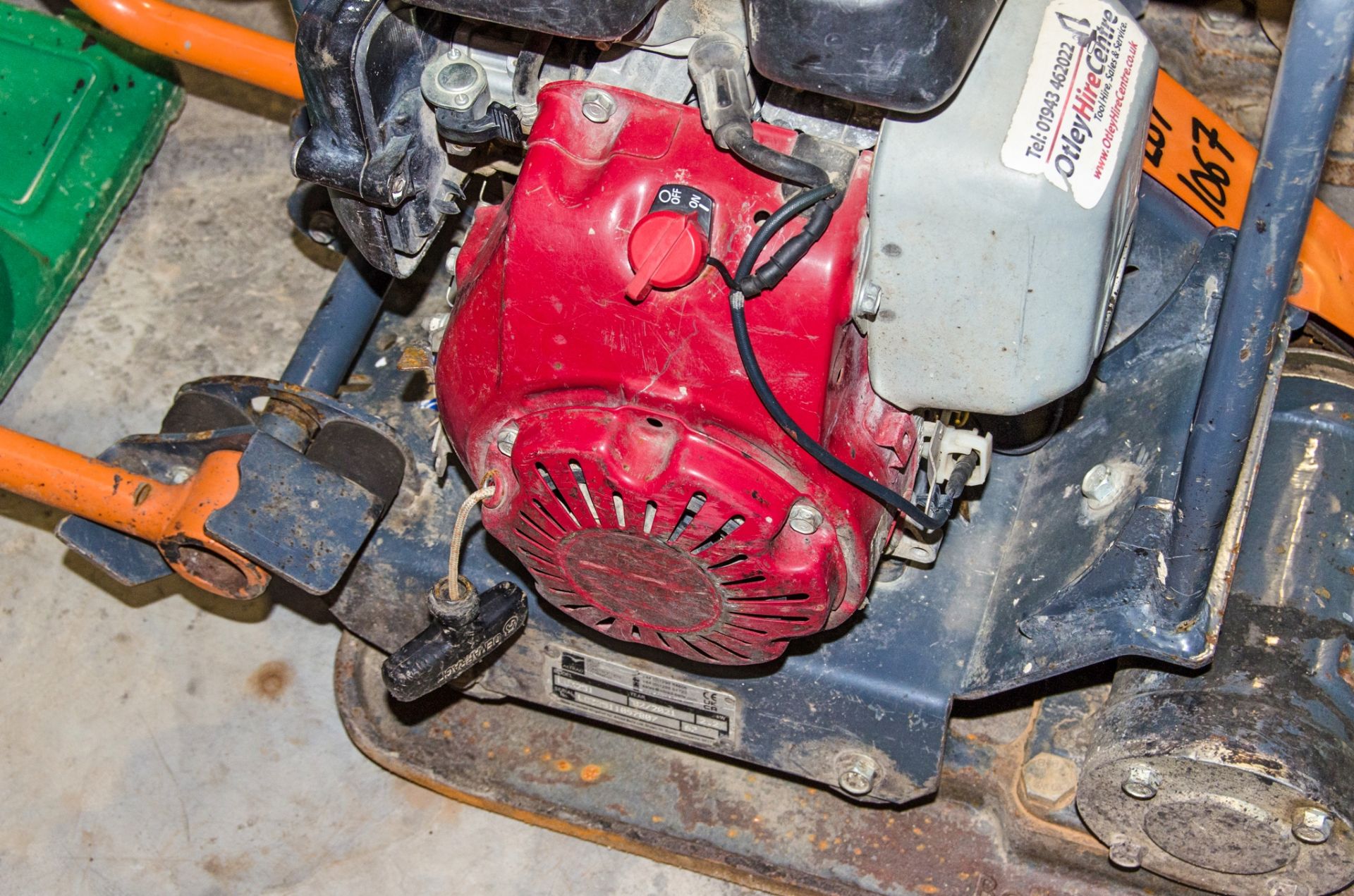 Belle LC3251 petrol driven compactor plate - Image 3 of 3