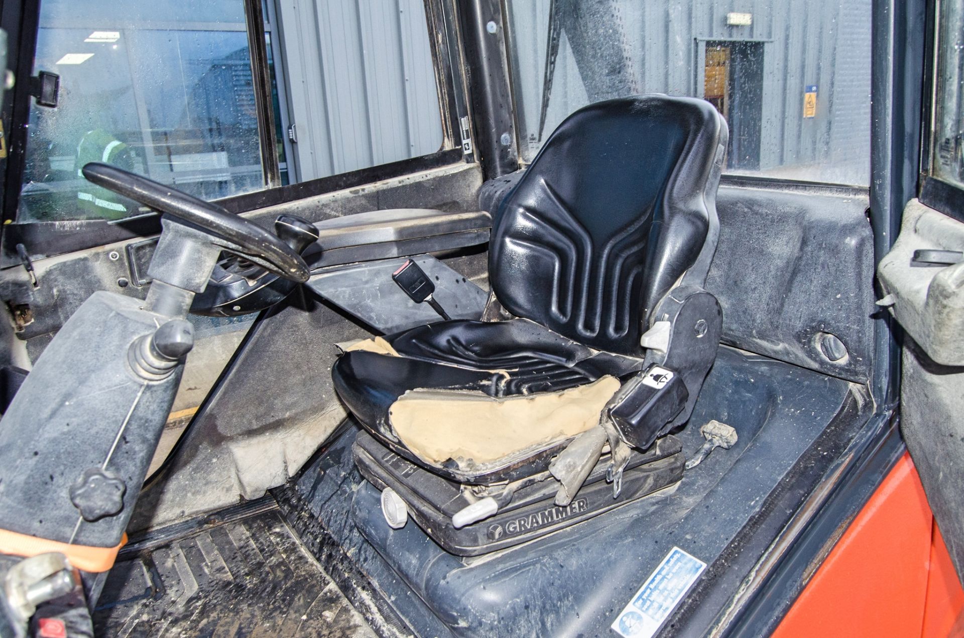 Linde H30D 3 tonne diesel driven fork lift truck Year: 2006 S/N: T00856 Recorded Hours: 9500 - Image 17 of 22