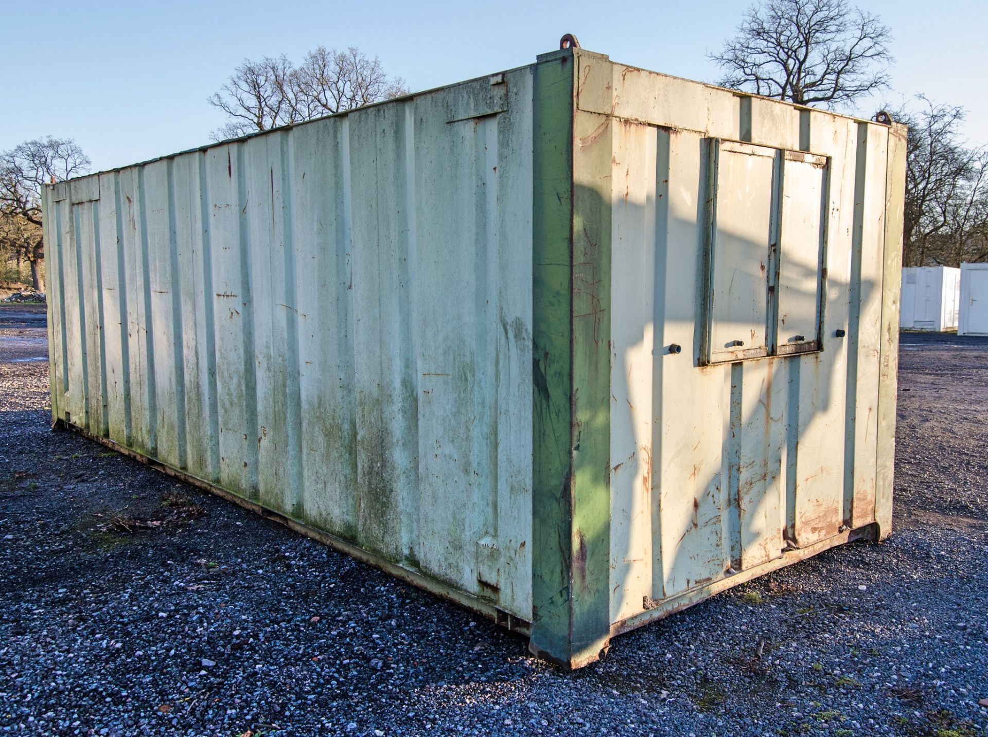 24ft x 9ft steel anti-vandal site canteen unit Comprising of: canteen area & drying room ** No - Image 3 of 7
