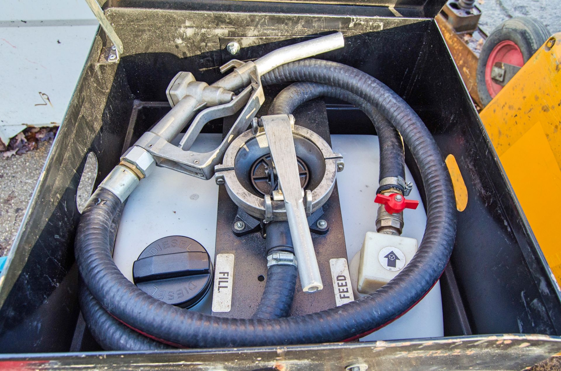 Western Easy Cube 100 litre bunded fuel bowser c/w manual pump, delivery hose and nozzle A1119127 - Image 3 of 3