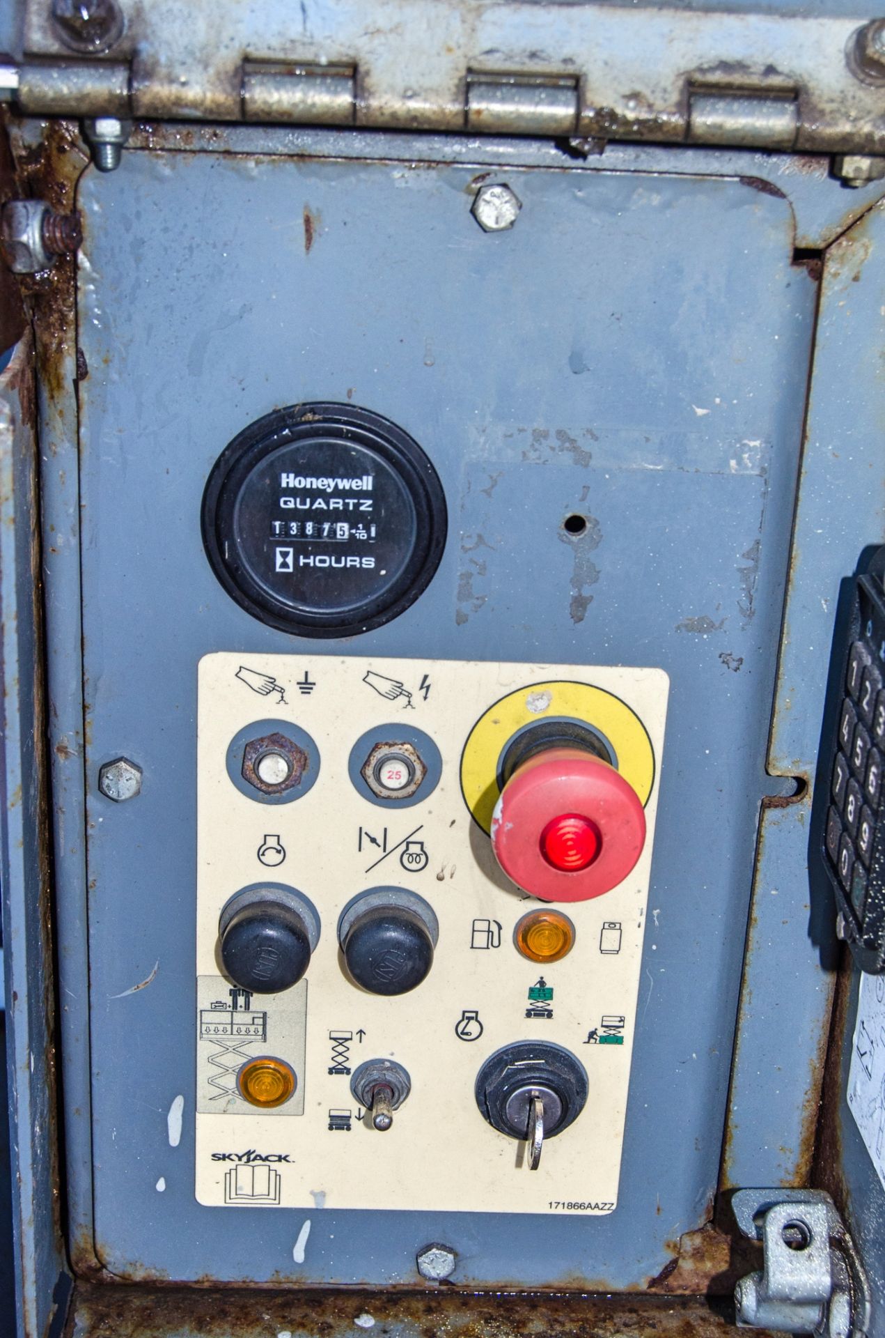 Skyjack SJ6832 RT diesel driven scissor lift access platform Year: 2016 S/N: 37008679 Recorded - Image 11 of 15