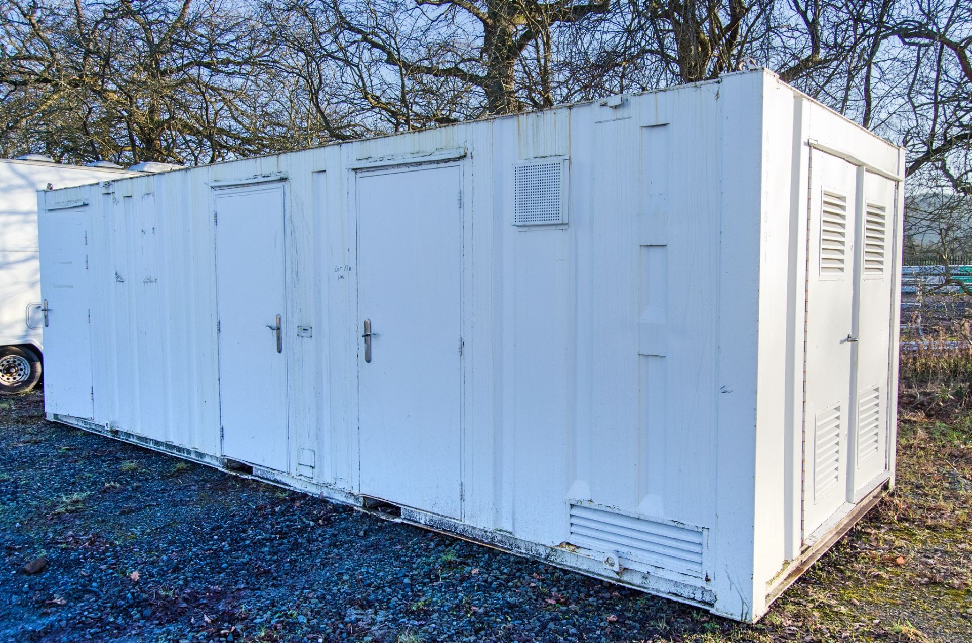 24ft x 9ft steel anti-vandal welfare site unit Comprising of: canteen area, office, toilet &