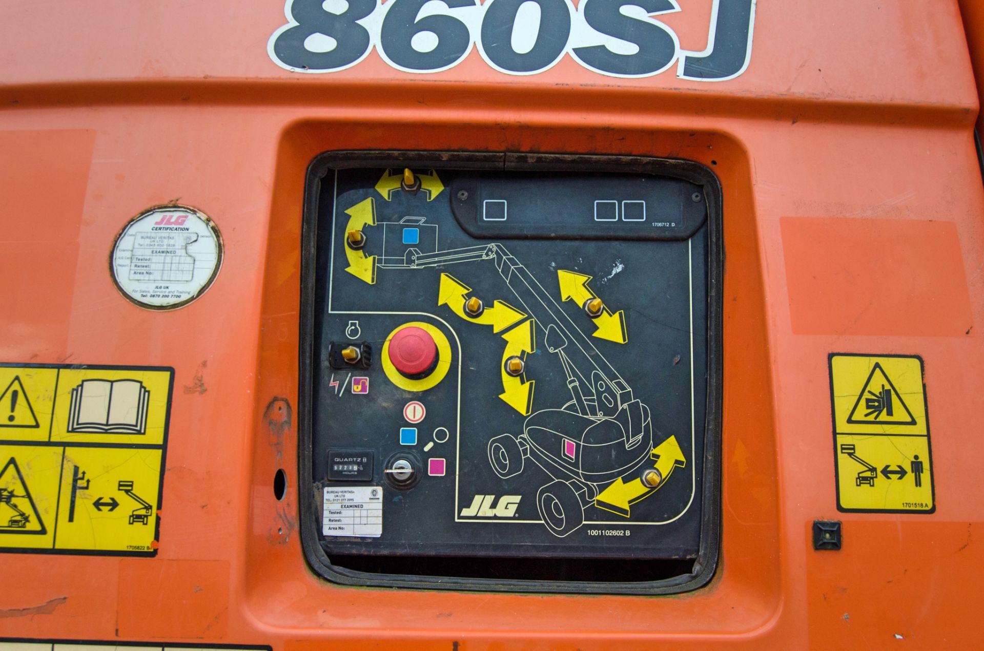 JLG 860 SJ diesel driven articulated boom access platform Year: 2014 S/N: 0300190882 Recorded Hours: - Image 14 of 20