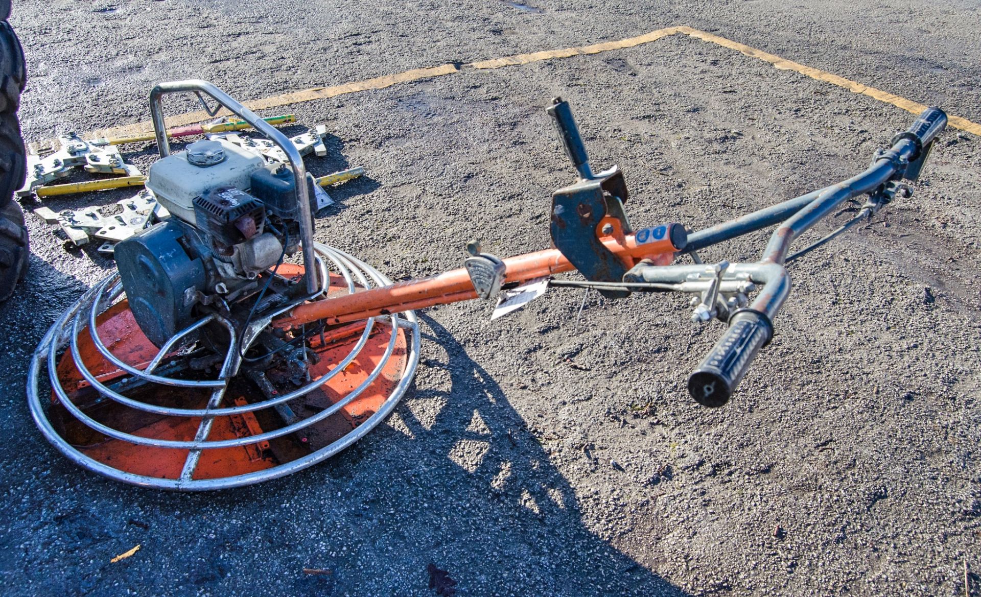 Belle petrol driven power float - Image 2 of 3