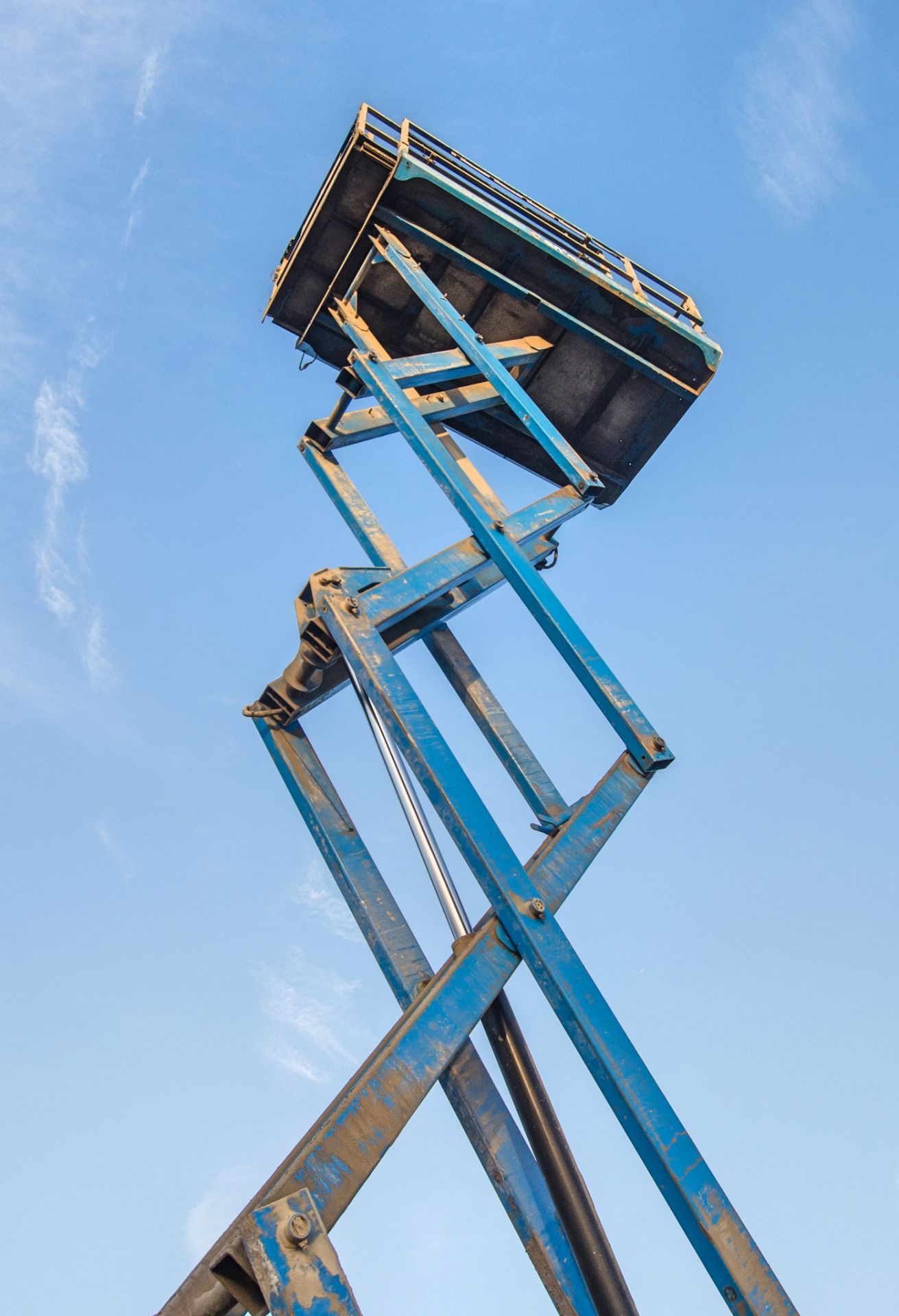 Genie GS3369 RT diesel driven scissor lift access platform Year: 2016 S/N: 16F8958 Recorded Hours: - Image 8 of 14