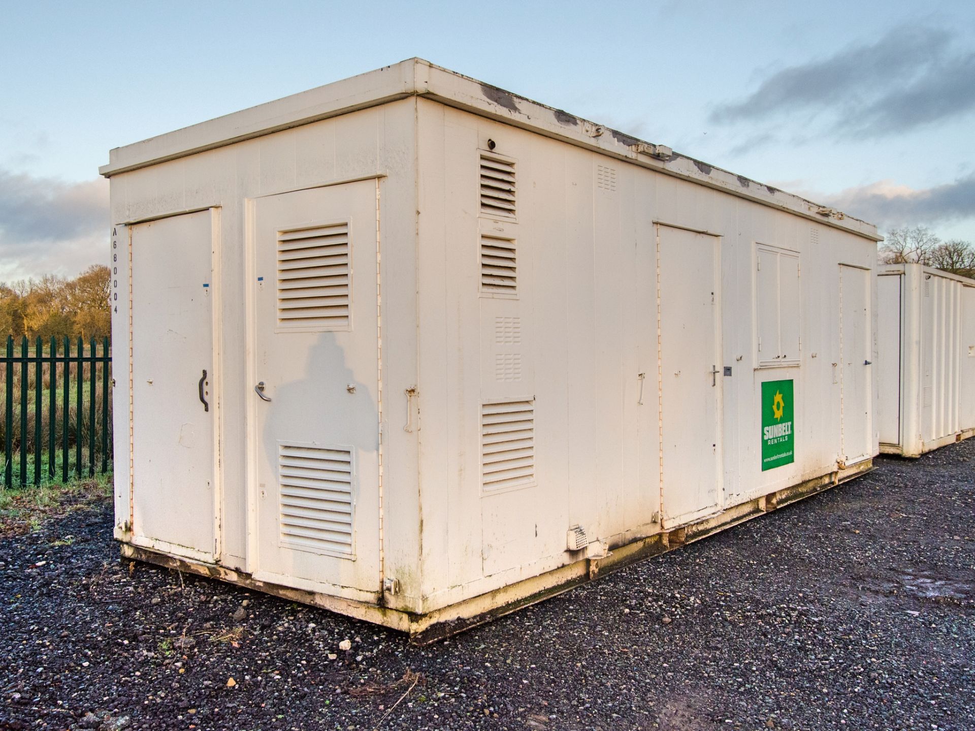 24ft x 9ft steel anti-vandal welfare site unit Comprising canteen area, office, toilet and generator - Image 2 of 12