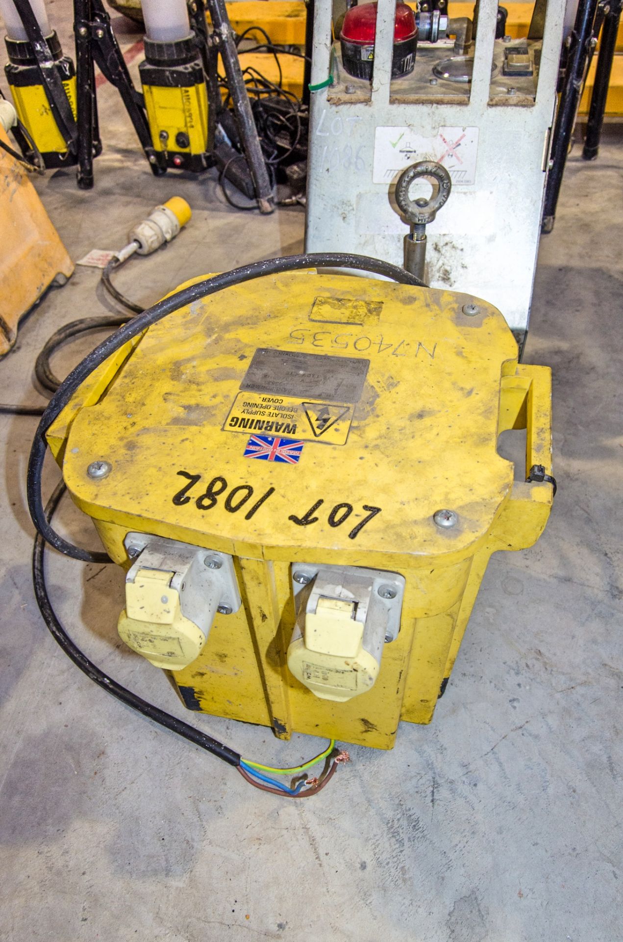 240v to 110v 5 kva transformer N740535 ** Plug cut off **