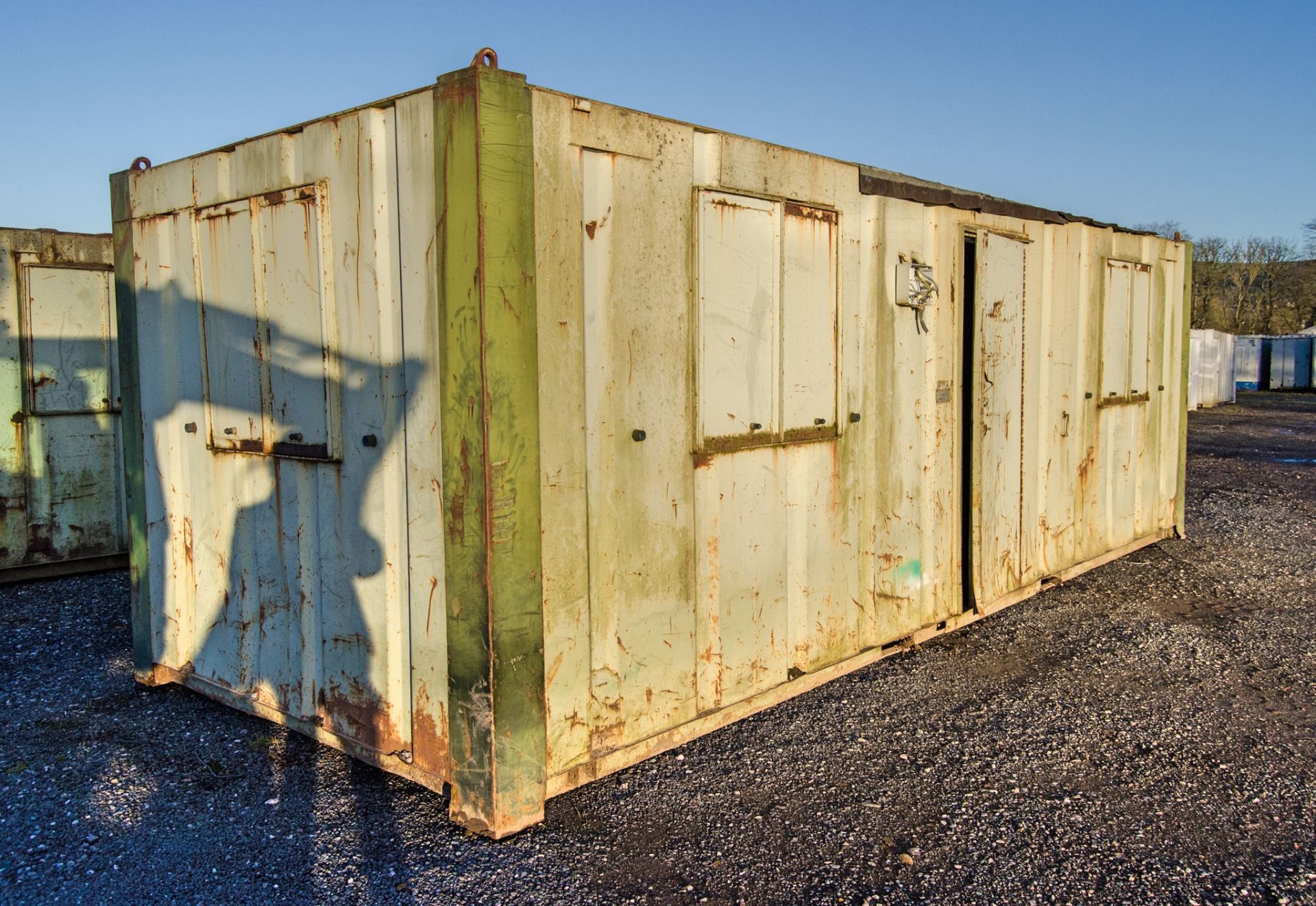 24ft x 9ft steel anti-vandal site canteen unit Comprising of: canteen area & drying room ** No - Image 2 of 7