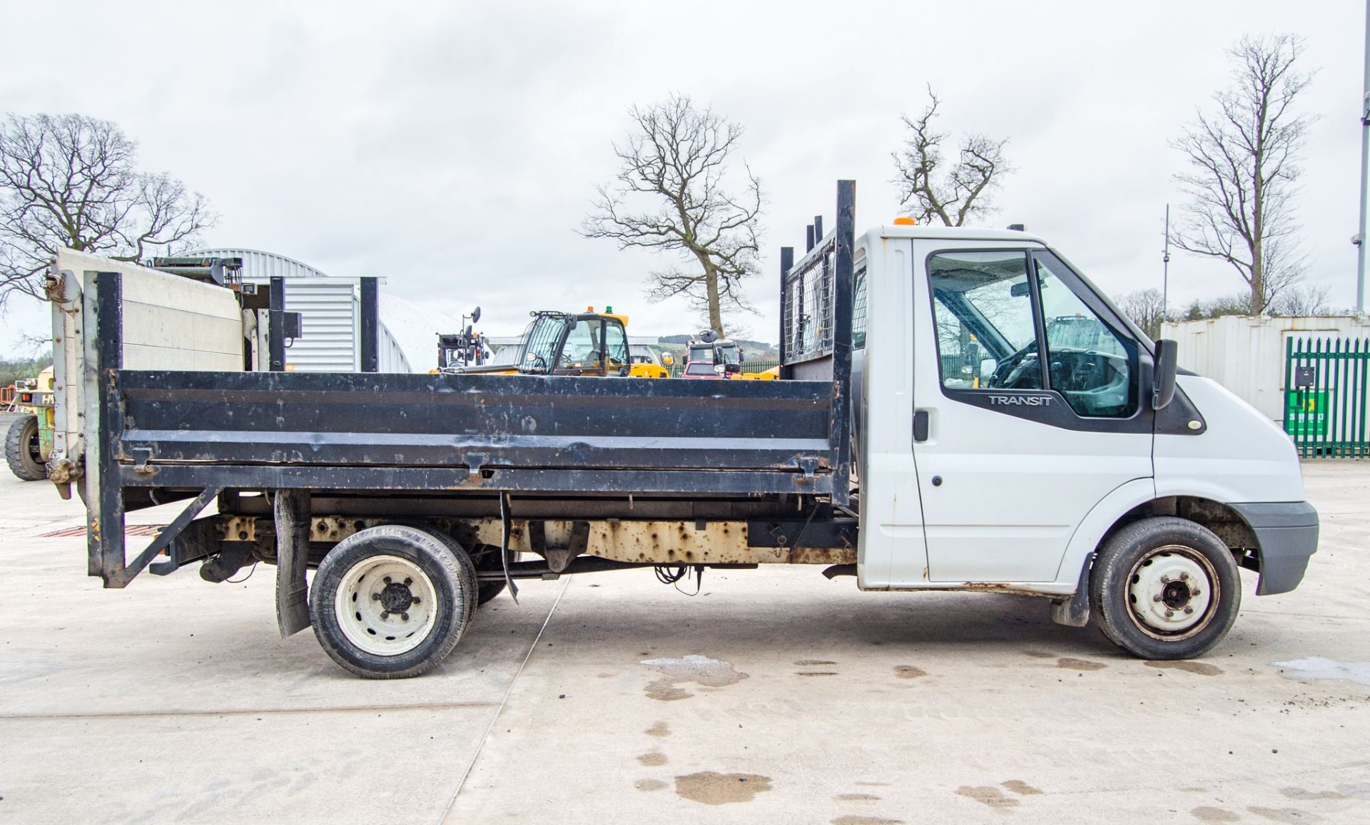 Speed Tipper Ford Transit 115 T350M 2402cc diesel 6 speed manual tipper Registration ...