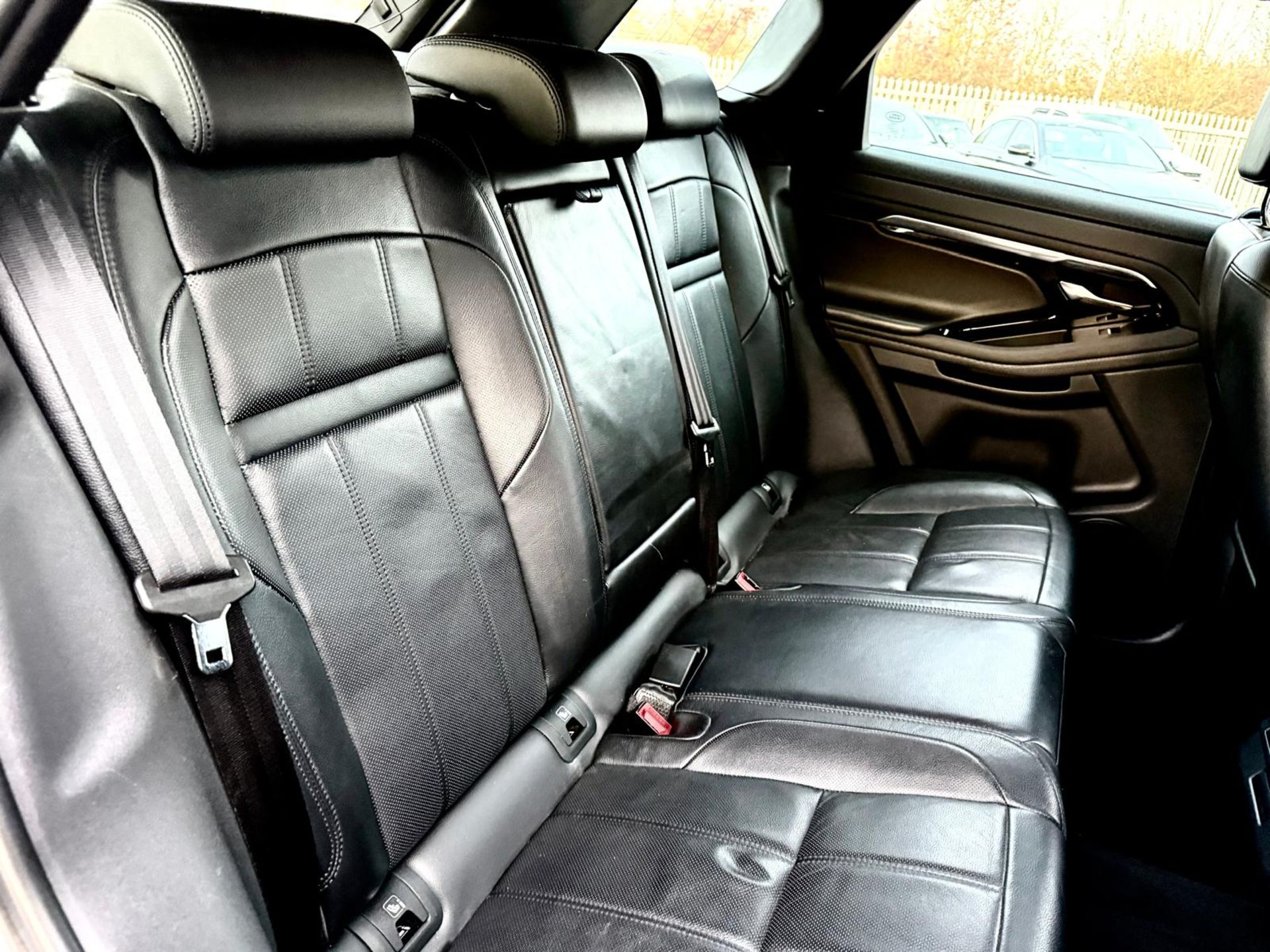 Land Rover Range Rover Evoque R Dynamic S P300E 2022 '71 Reg' - A/C - Sat Nav - ULEZ Comp - Image 17 of 20