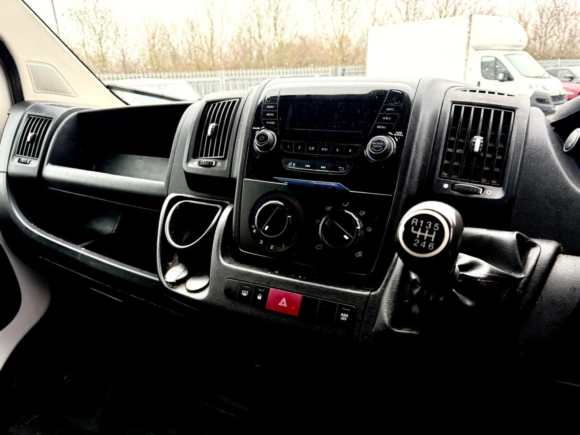 Citreon Relay 2.0 BlueHDI 130 L2 H2 2018 '18 Reg' ULEZ Complaint - Only 71,910 Miles - Image 13 of 14