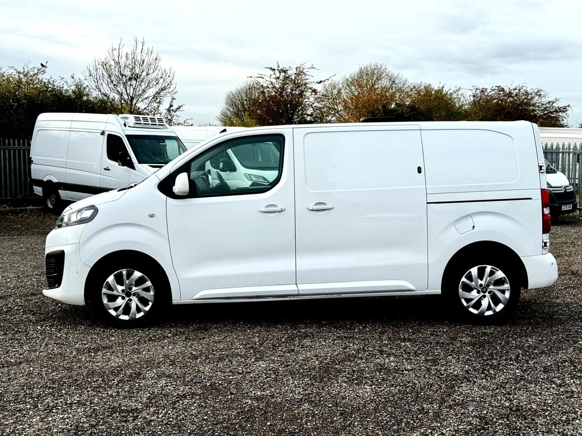 **ON SALE**Citroen Dispatch 2.0 BlueHDI 120 Enterprise 1400 2019 '19 Reg' Sat Nav - A/C - ULEZ Compl - Image 3 of 17
