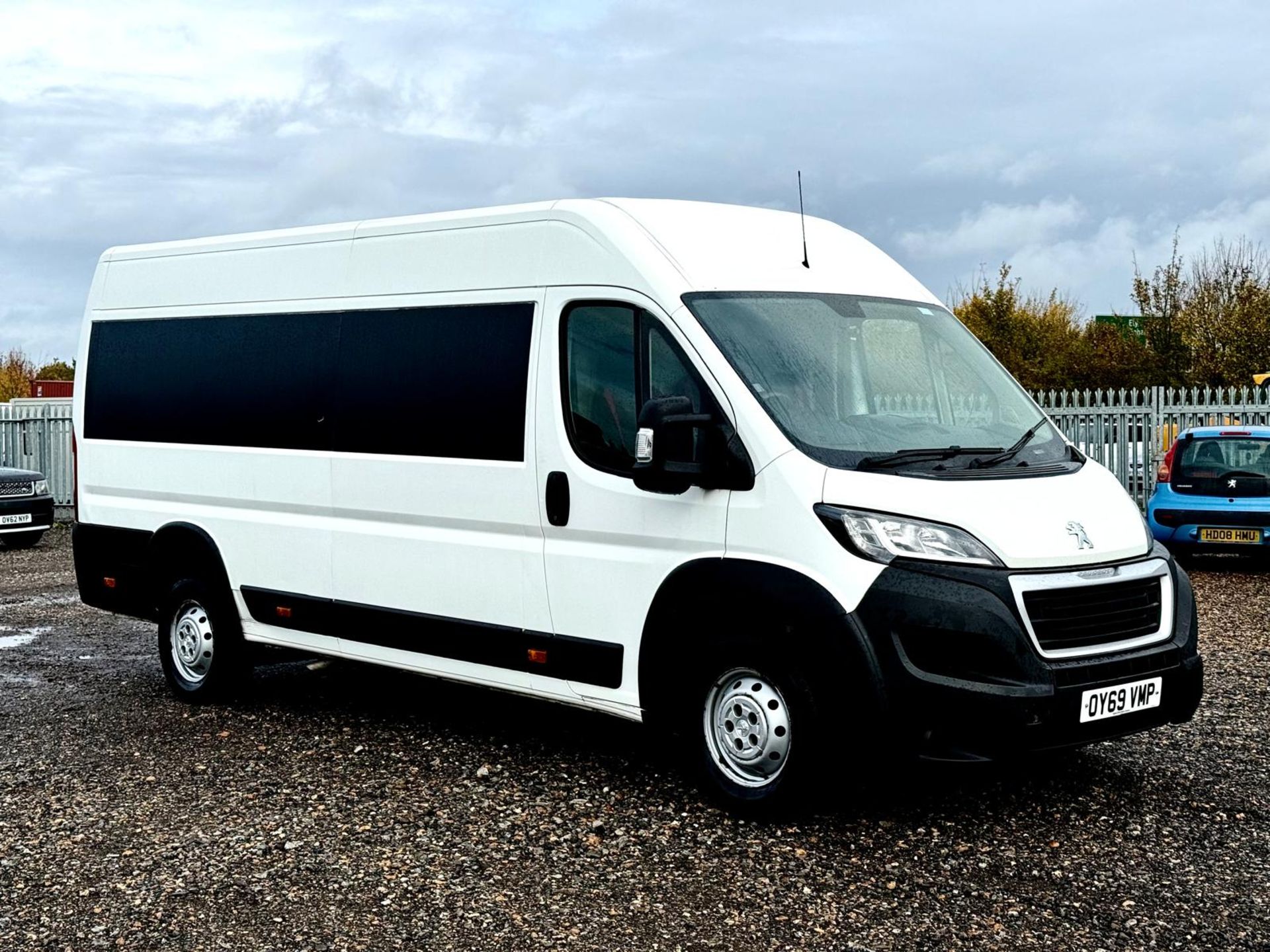 **ON SALE** Peugeot Boxer Professional 2.2 BlueHDI L4 H2 2019 '69 Reg' - ULEZ Compliant - A/C - Navi