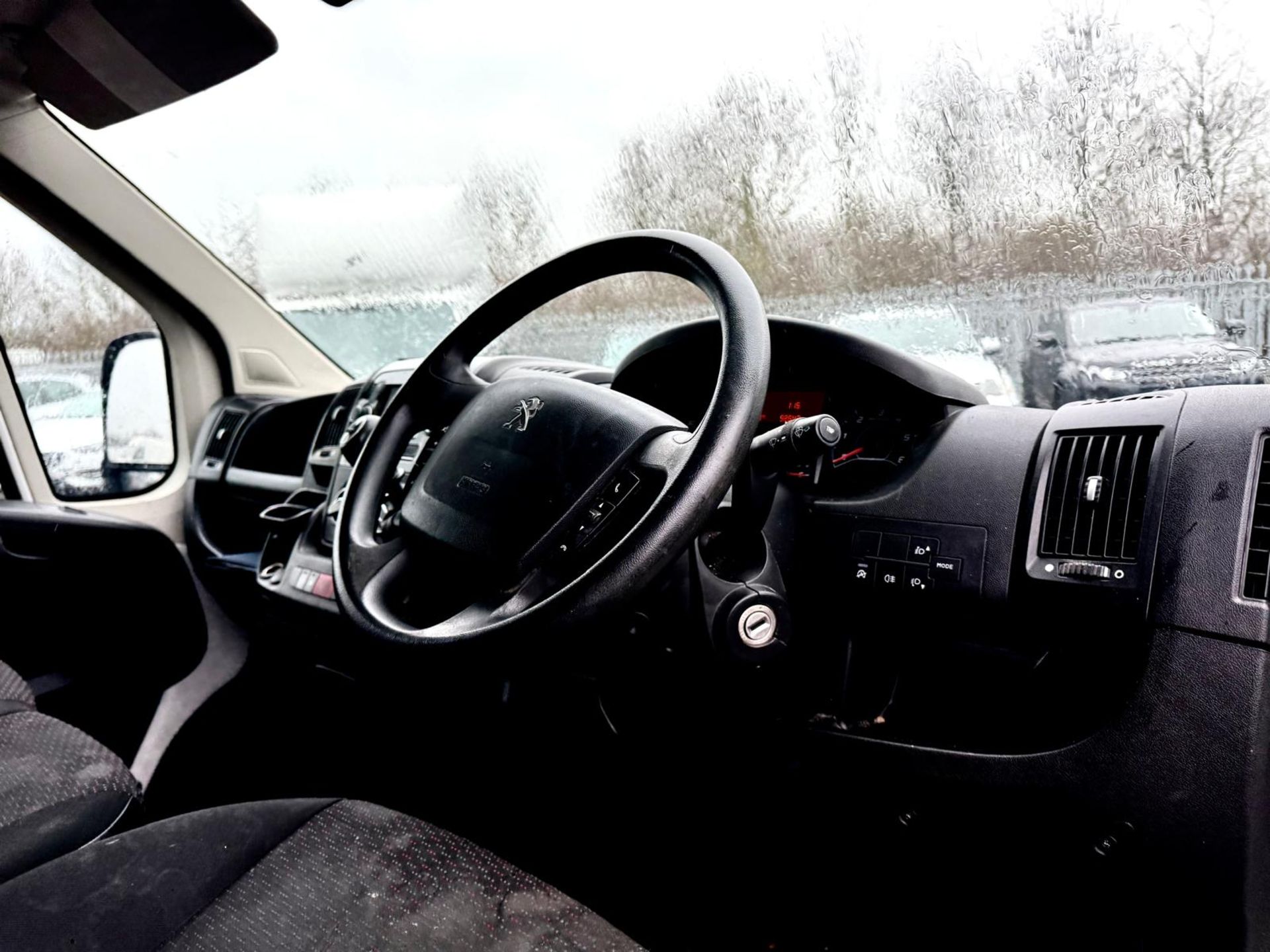 **ON SALE**Peugeot Boxer 335 2.2 BlueHDI 140 L2 H2 Professional 2020 '70 Reg' Sat Nav - A/C - ULEZ C - Image 12 of 16