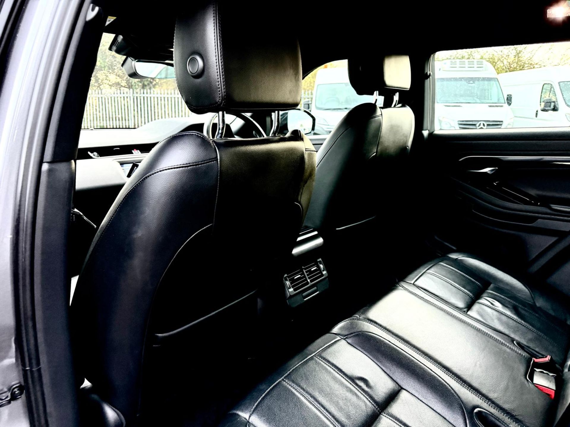 Land Rover Range Rover Evoque R Dynamic S P300E 2022 '71 Reg' - A/C - Sat Nav - ULEZ Comp - Image 14 of 20