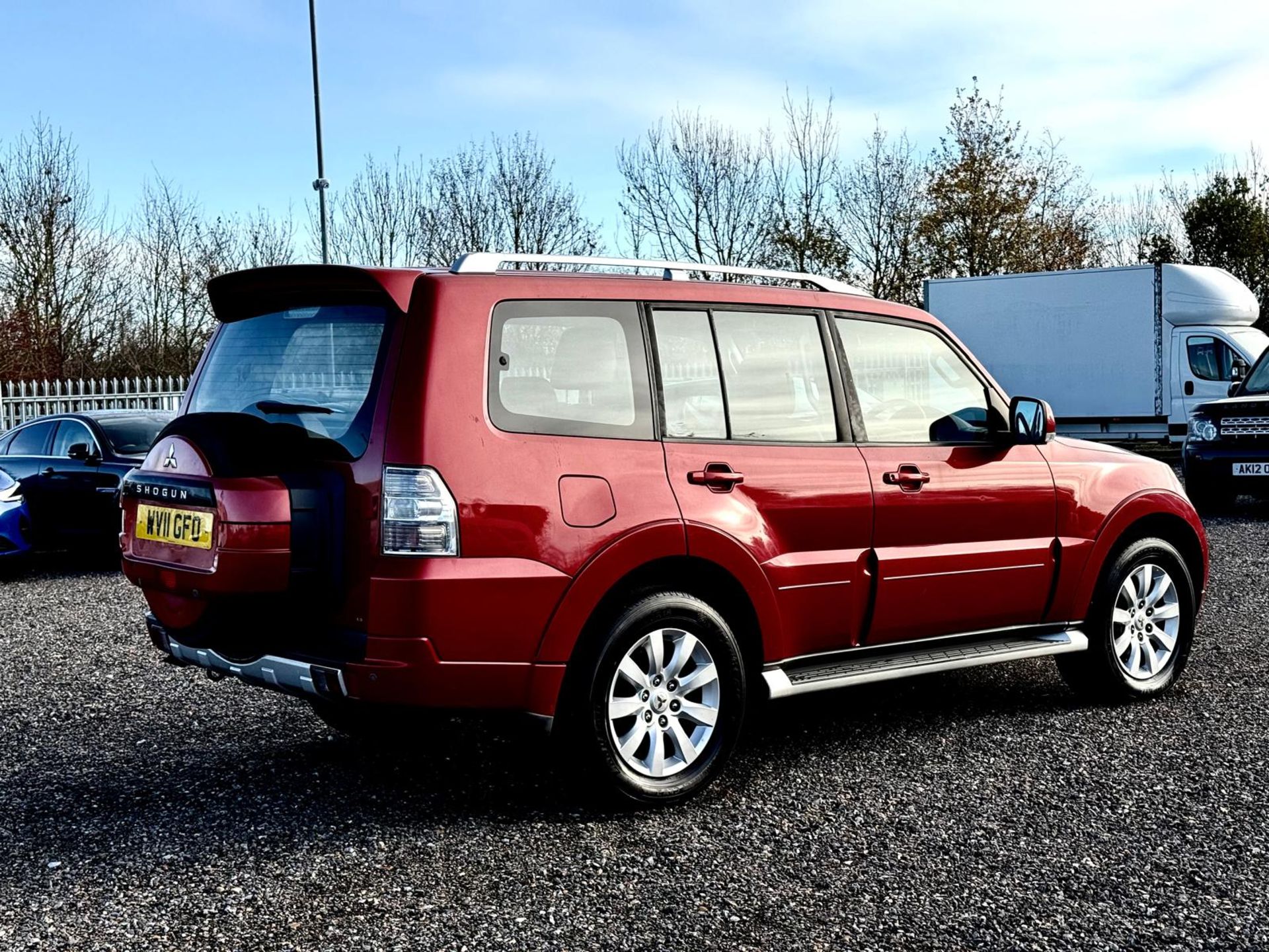 **ON SALE**Mitsubishi Shogun 3.2 DI-DC 197 Elegance 2011 '11 Reg' 4WD - Sat Nav - A/C - 7 Seats - Image 6 of 19