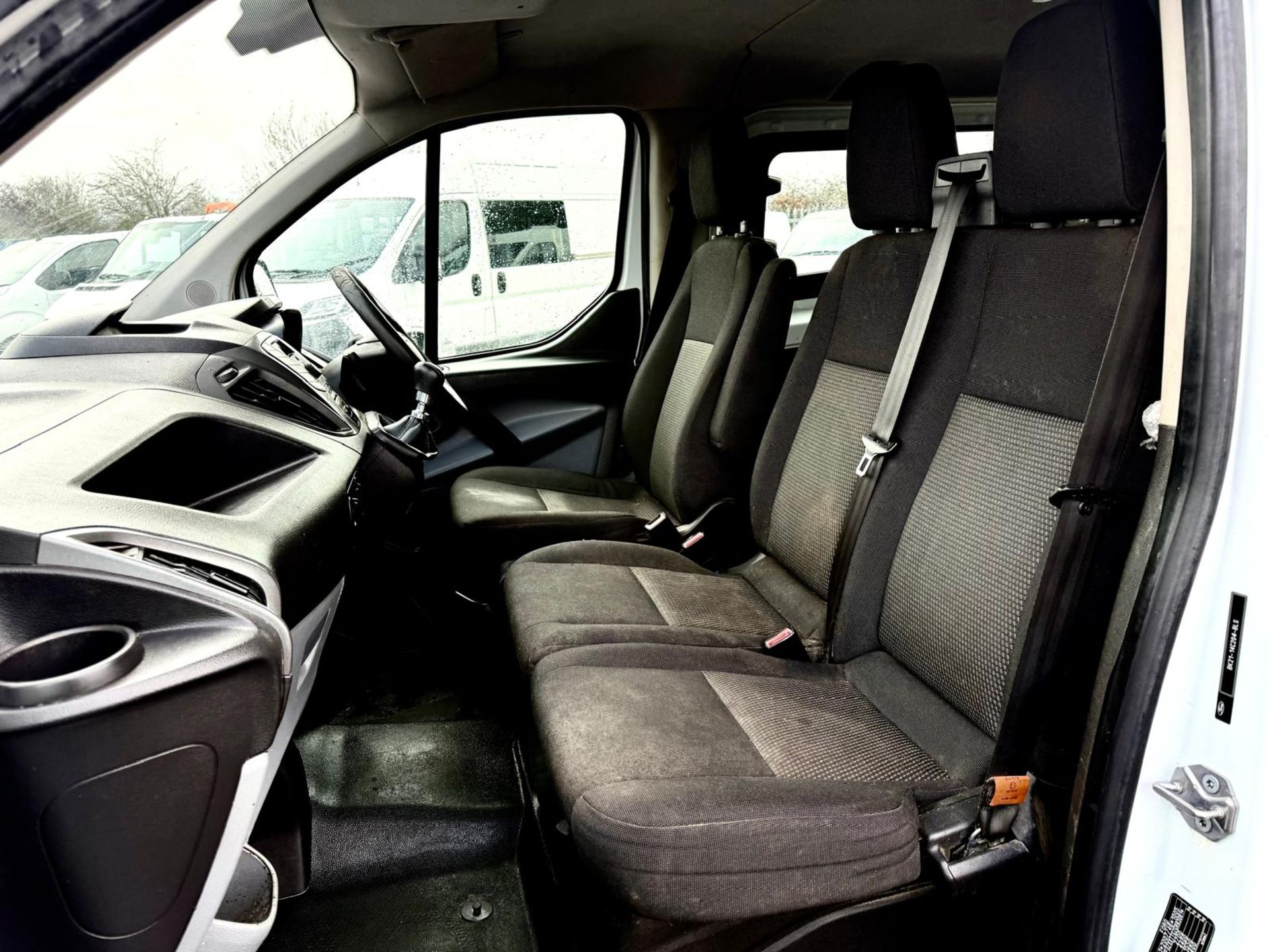 Ford Transit Custom 2.2 TDCI 100 270 L1 H1 CrewCab 2016 '16 Reg' 6 Seats - Image 9 of 16