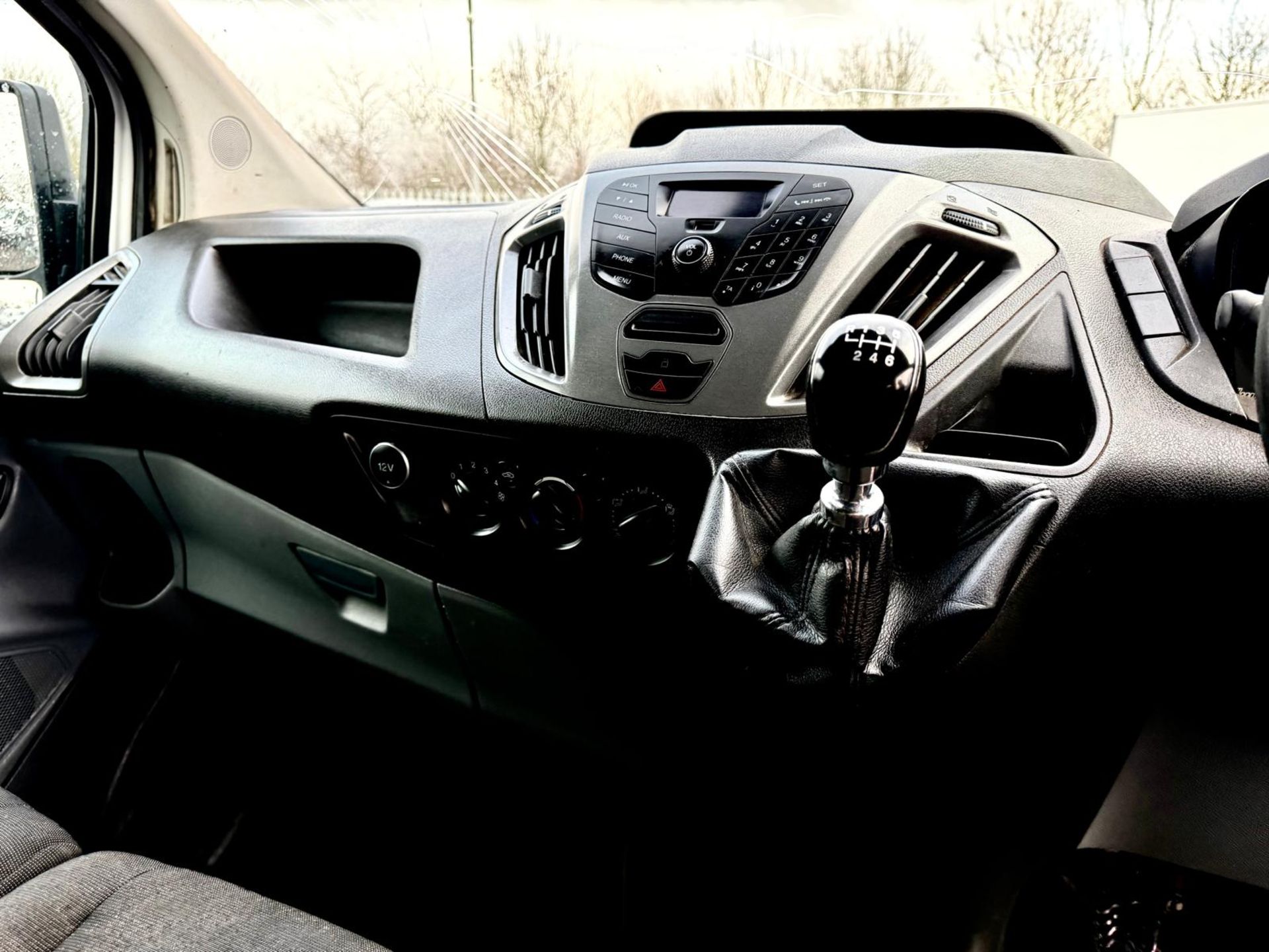 Ford Transit Custom 2.2 TDCI 100 270 L1 H1 CrewCab 2016 '16 Reg' 6 Seats - Image 14 of 16