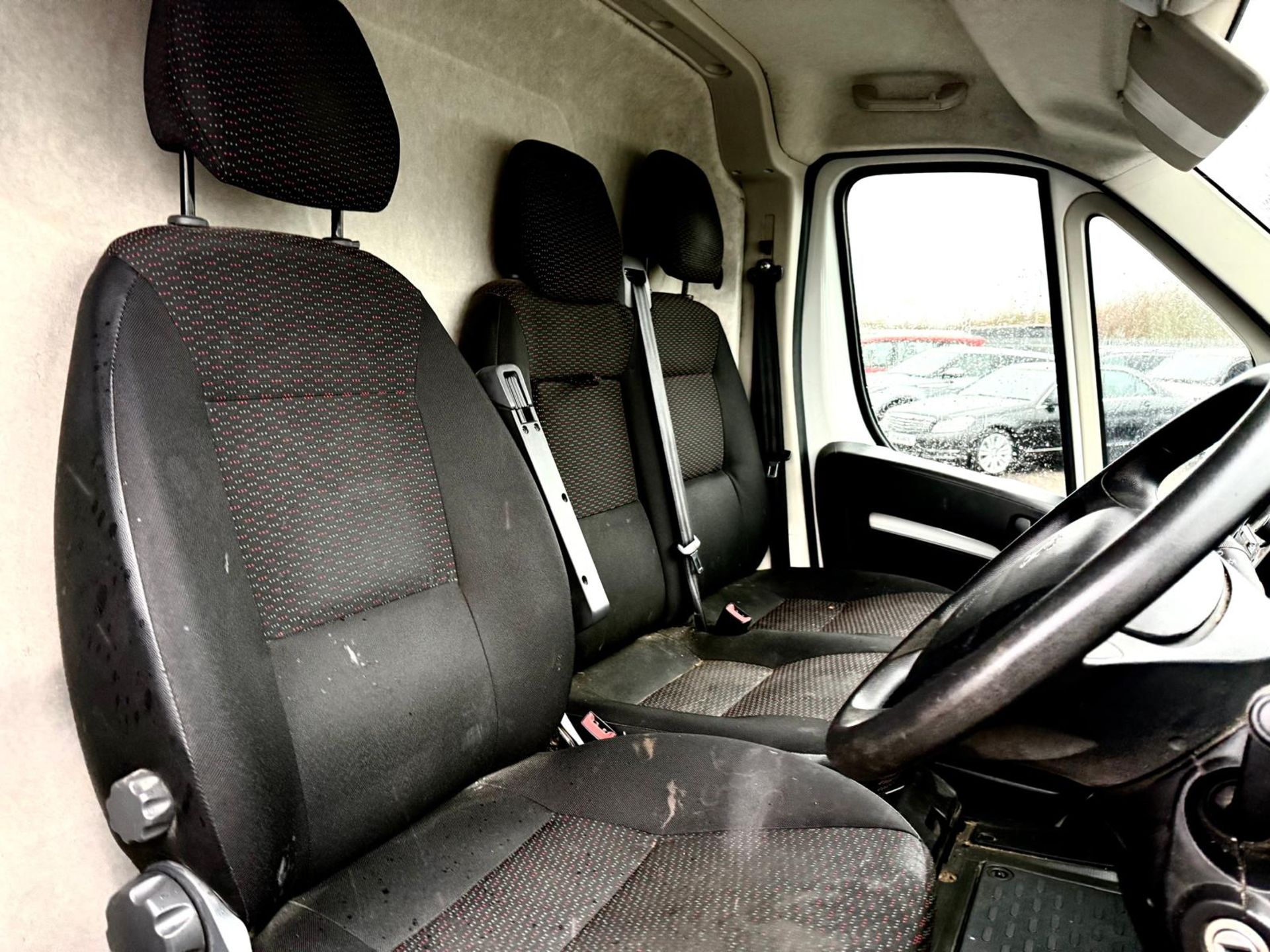 **ON SALE**Peugeot Boxer 335 2.2 BlueHDI 140 L2 H2 Professional 2020 '70 Reg' Sat Nav - A/C - ULEZ C - Image 11 of 16