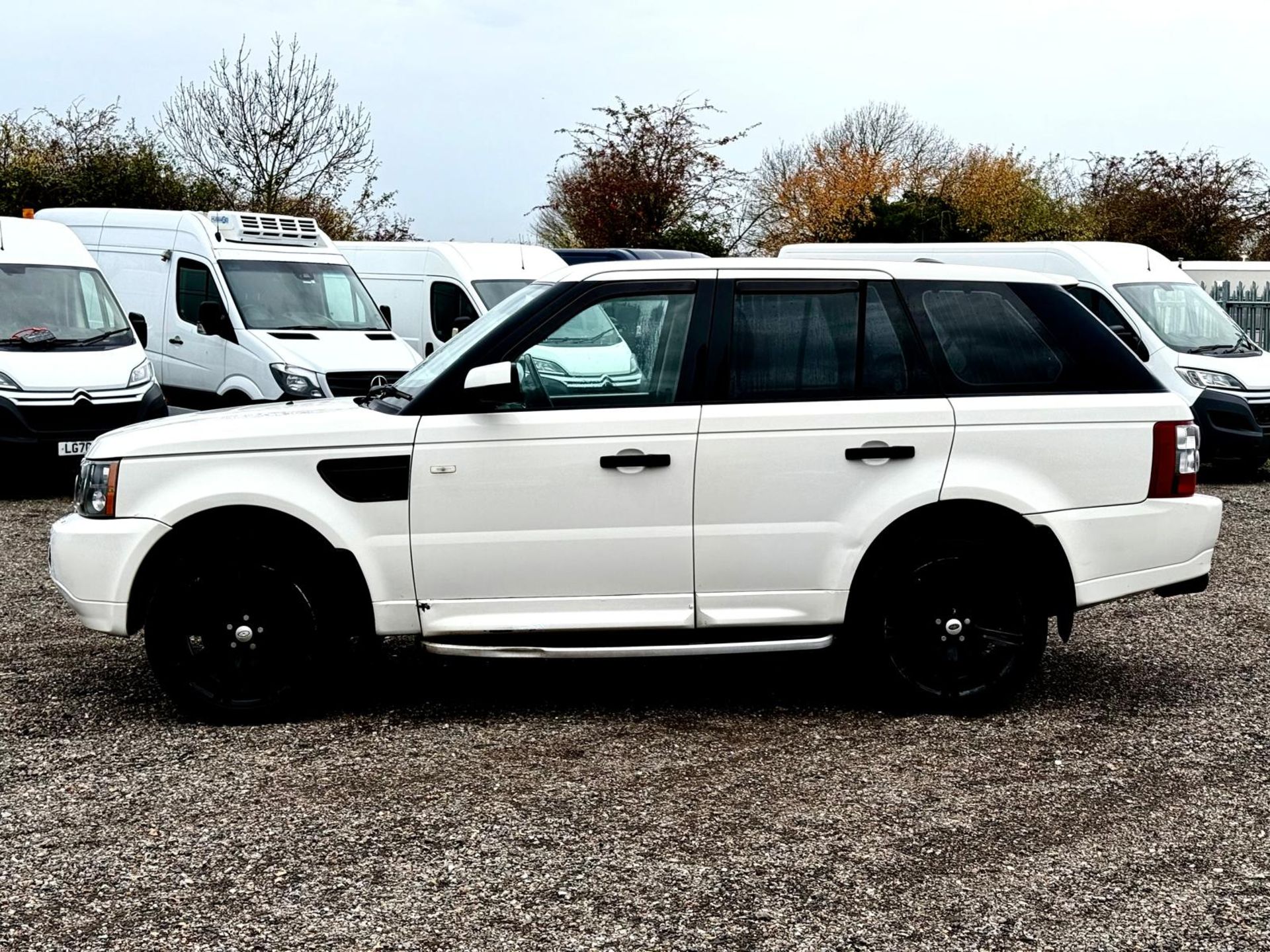 Land Rover Range Rover Sport 2.7 TDV6 SE 2009 '09 Reg' Sat Nav - A/C - 4WD - Image 3 of 18