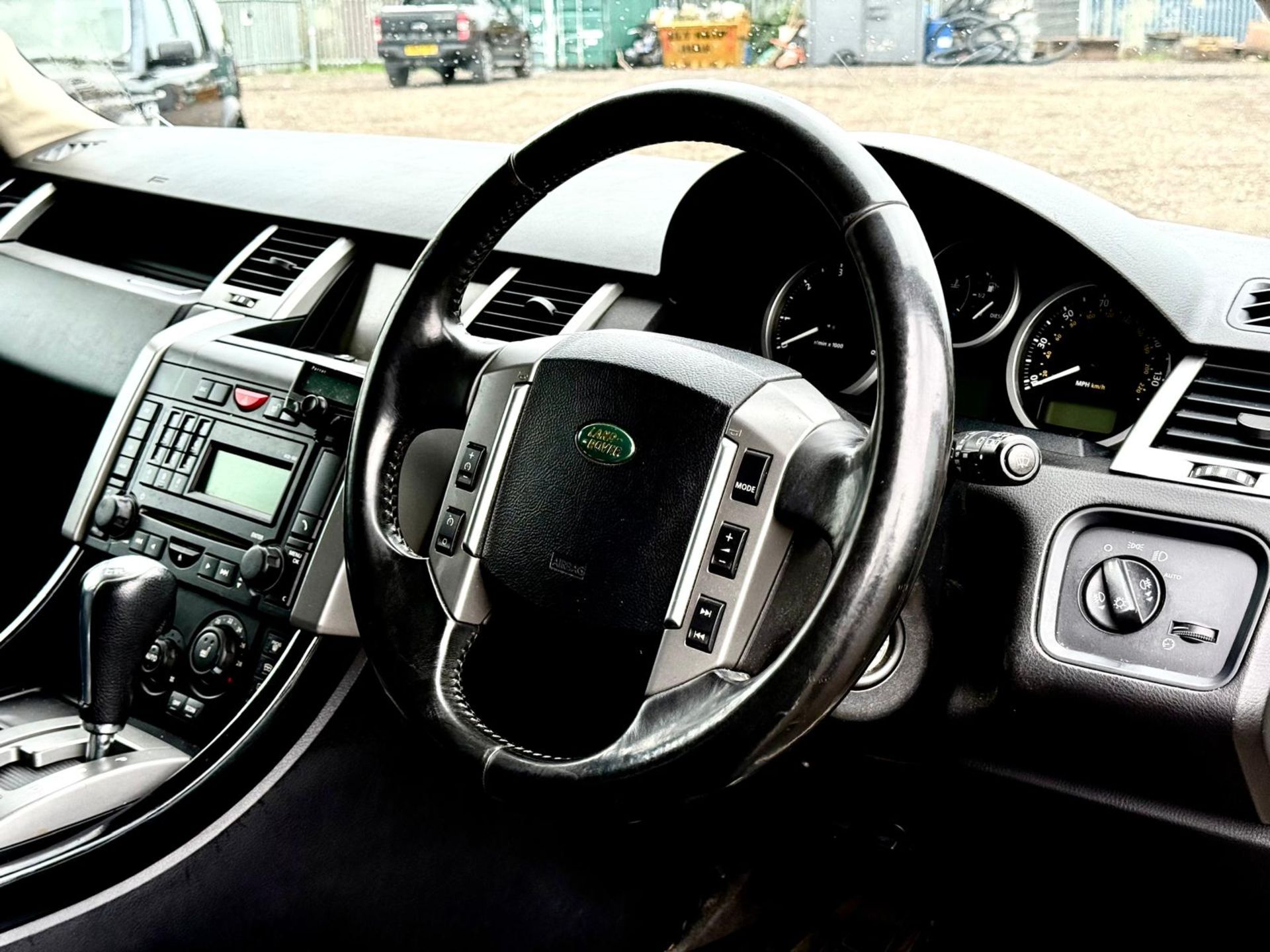 Land Rover Range Rover Sport 2.7 TDV6 SE 2009 '09 Reg' Sat Nav - A/C - 4WD - Image 12 of 18