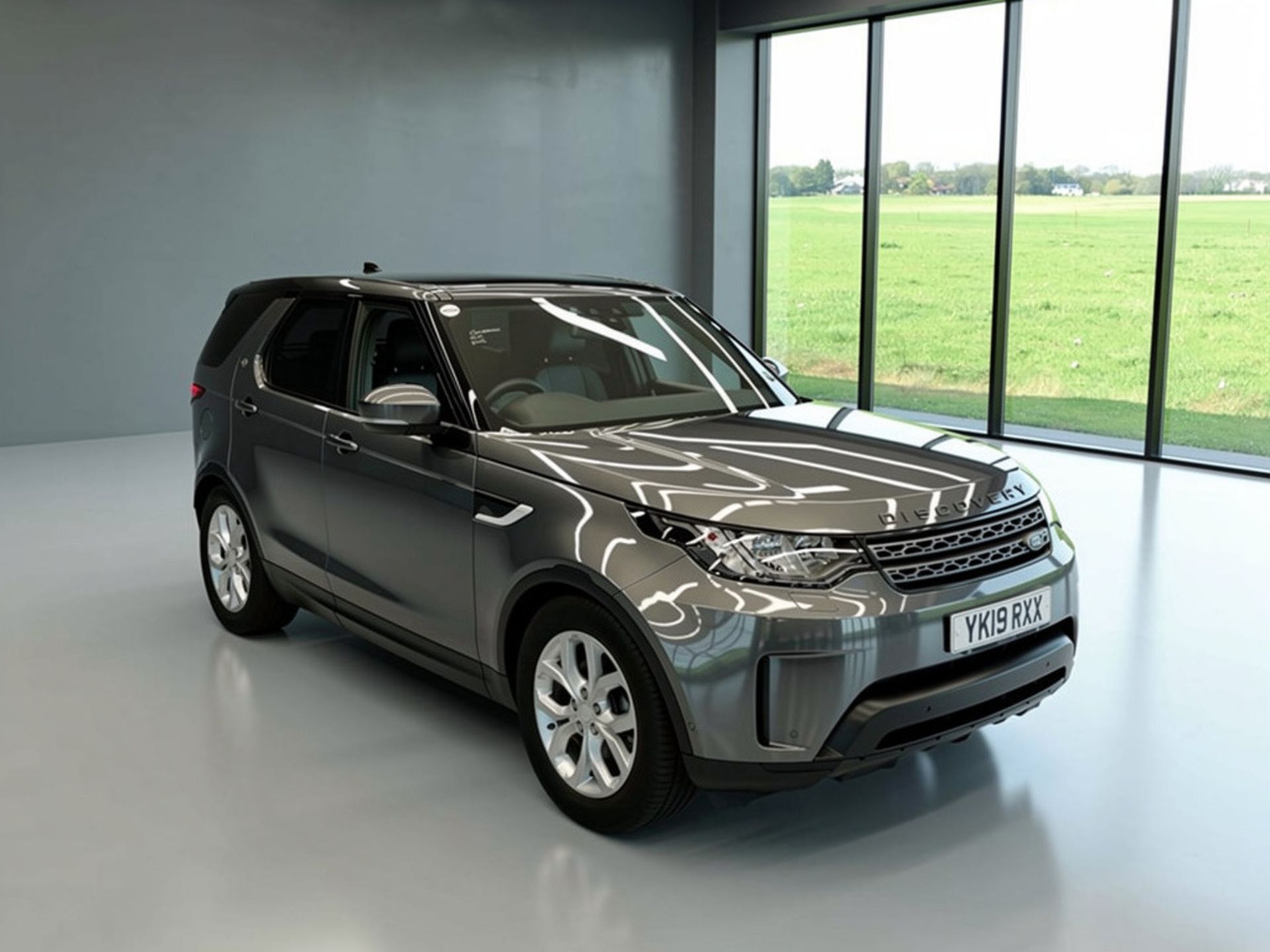 Range Rover Massive Land Rover Discovery Massive Spec Commercial 2019 '19 Reg' Only 80,965 ...
