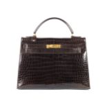 Hermès Kelly Bag 32 „Chocolate“