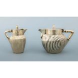 Teekanne und Sahnegießer, Österreich/Wien 1872-1922, 800er