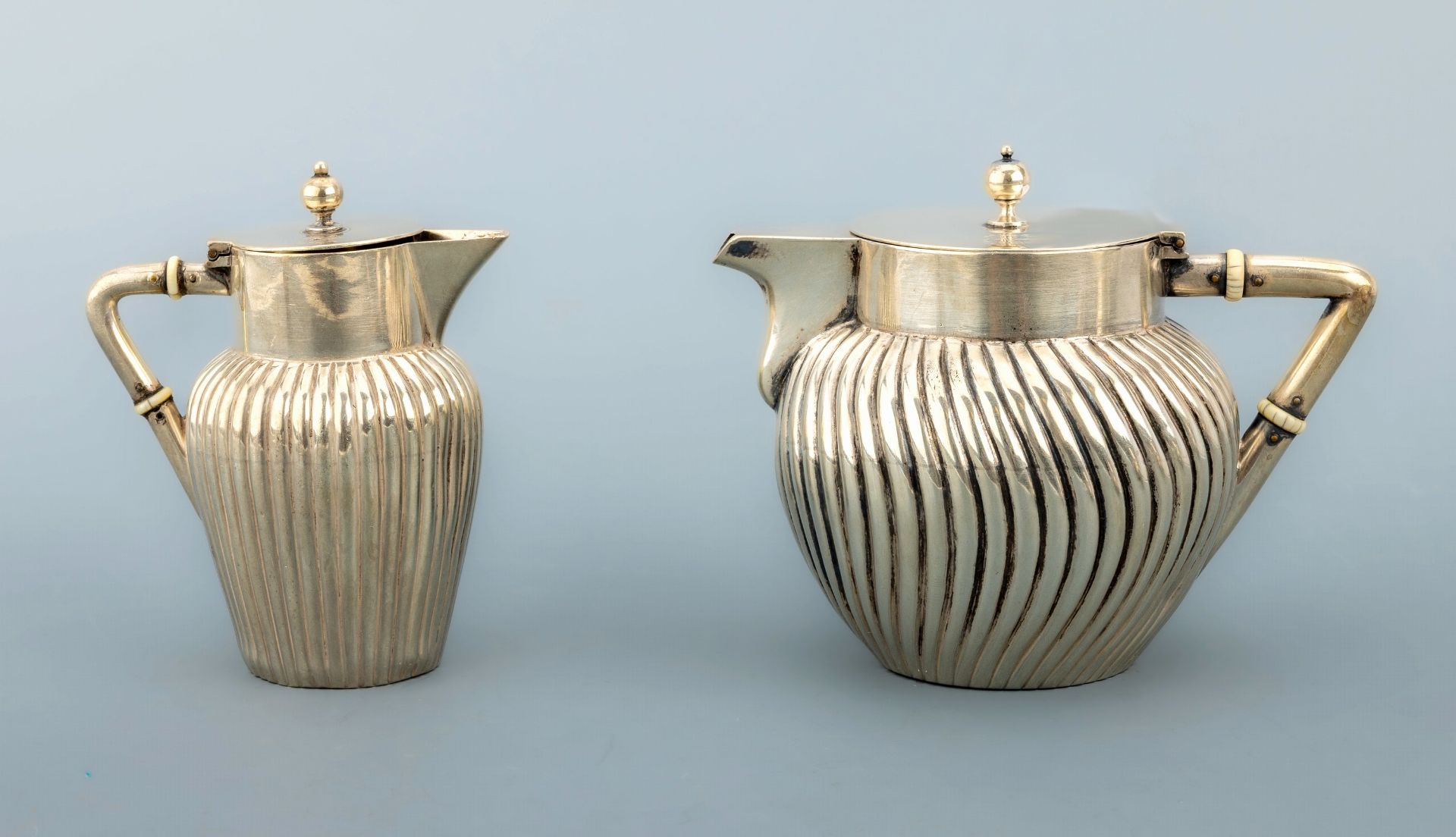 Teekanne und Sahnegießer, Österreich/Wien 1872-1922, 800er