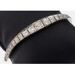 Platin Diamant-Armband, 1930er Jahre, Pt. gepr., mittiger