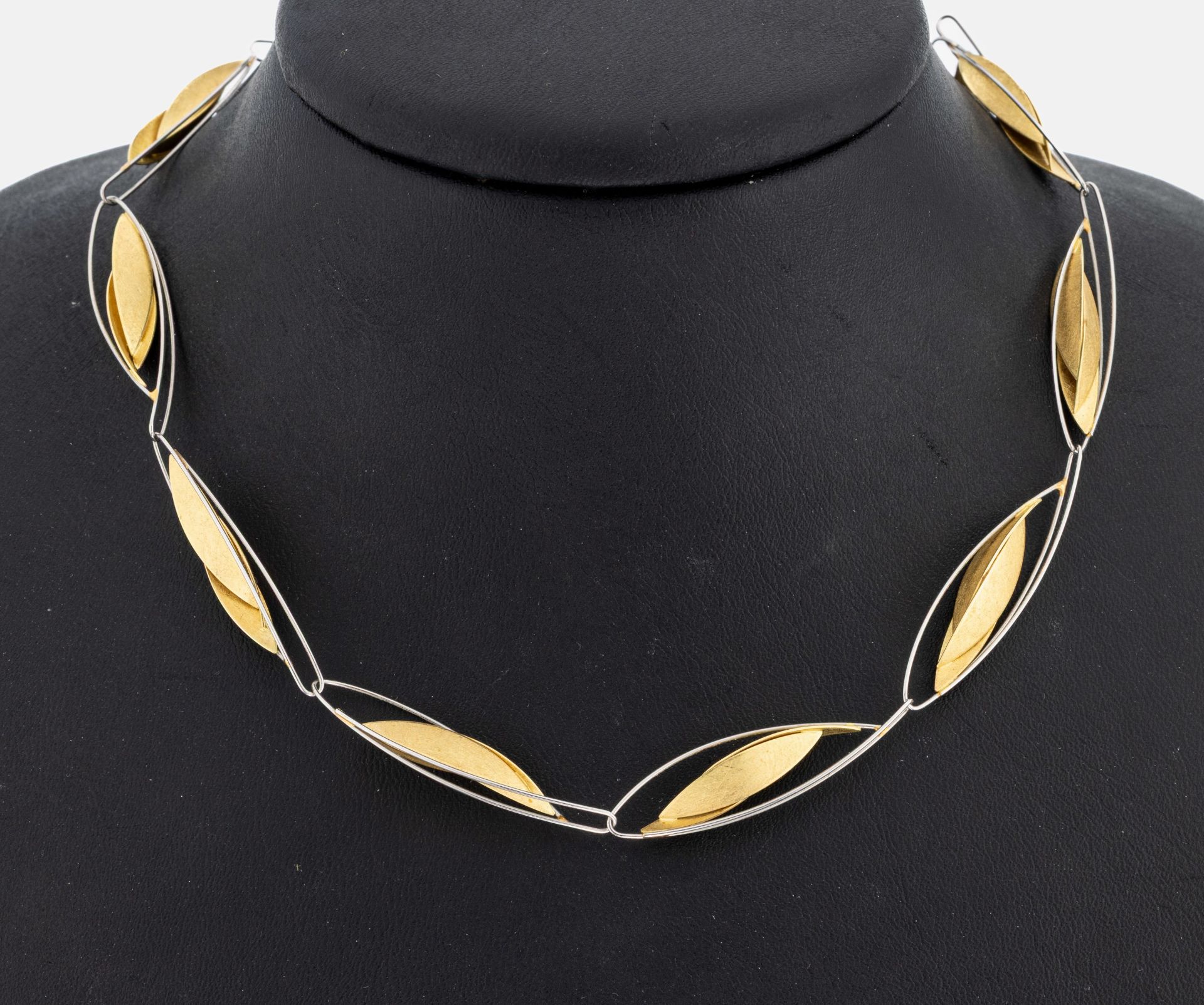18 kt Gold und Platin Design Collier, GG 750/000 und Pt