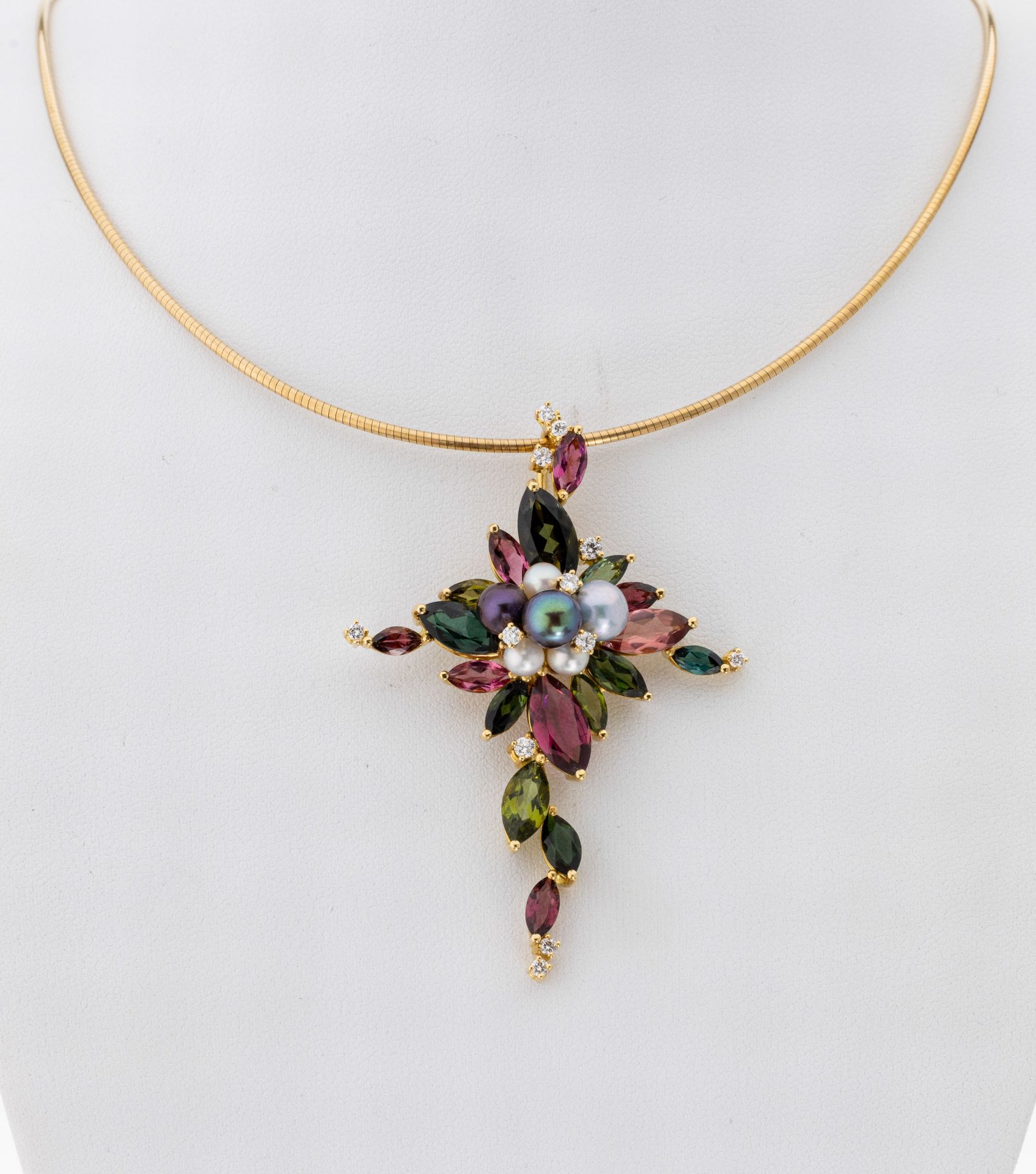 18 kt Gold Turmalin-Perl-Brillant- Kreuzanhänger, GG