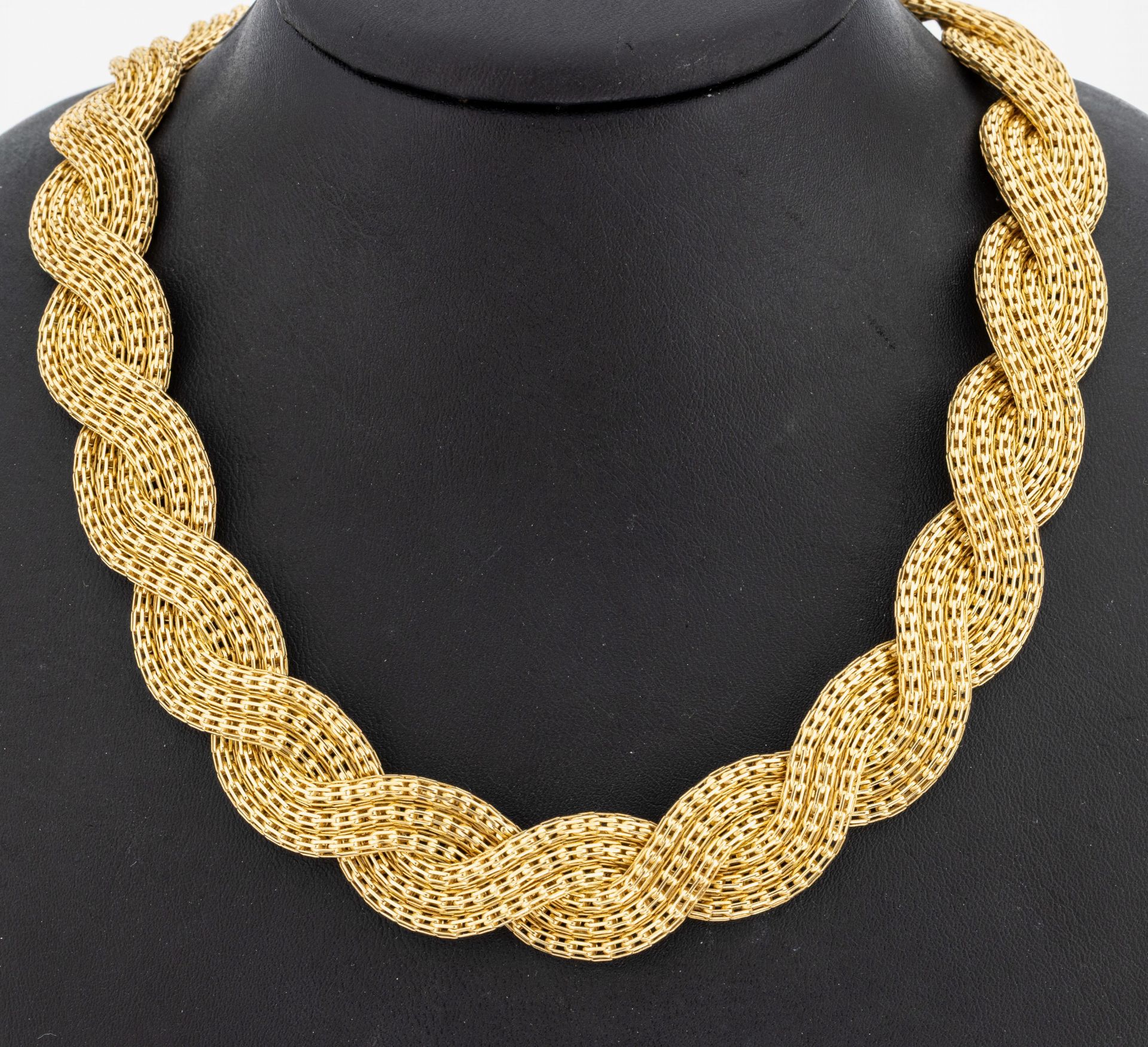 18 kt Gold Collier, GG 750/000, aufwändige Arbeit, 2