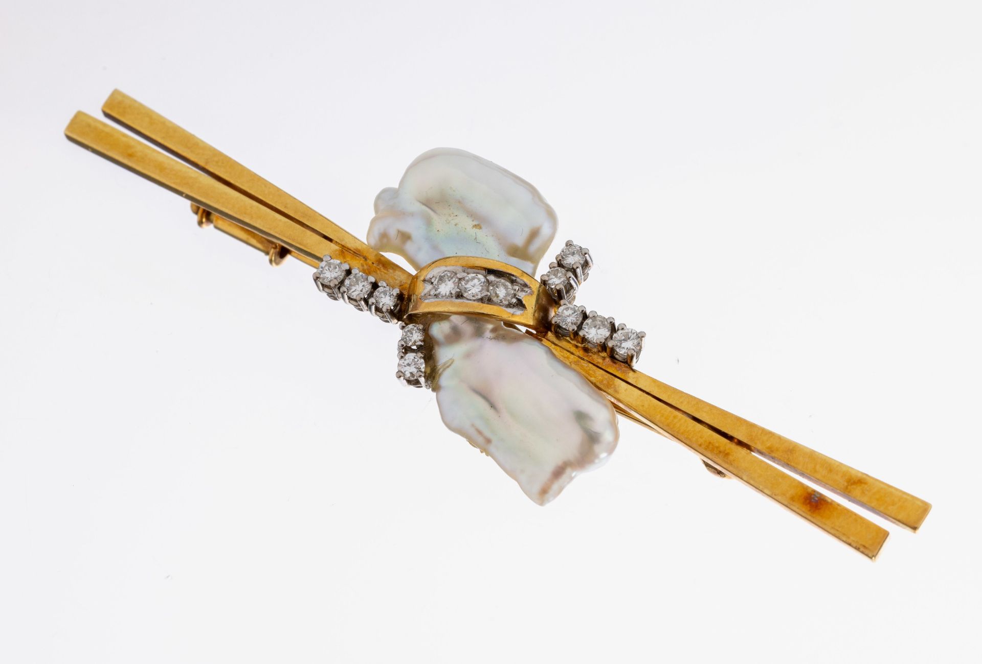 18 kt Gold Perl-Brillant-Brosche, GG/WG 750/000, länglich,