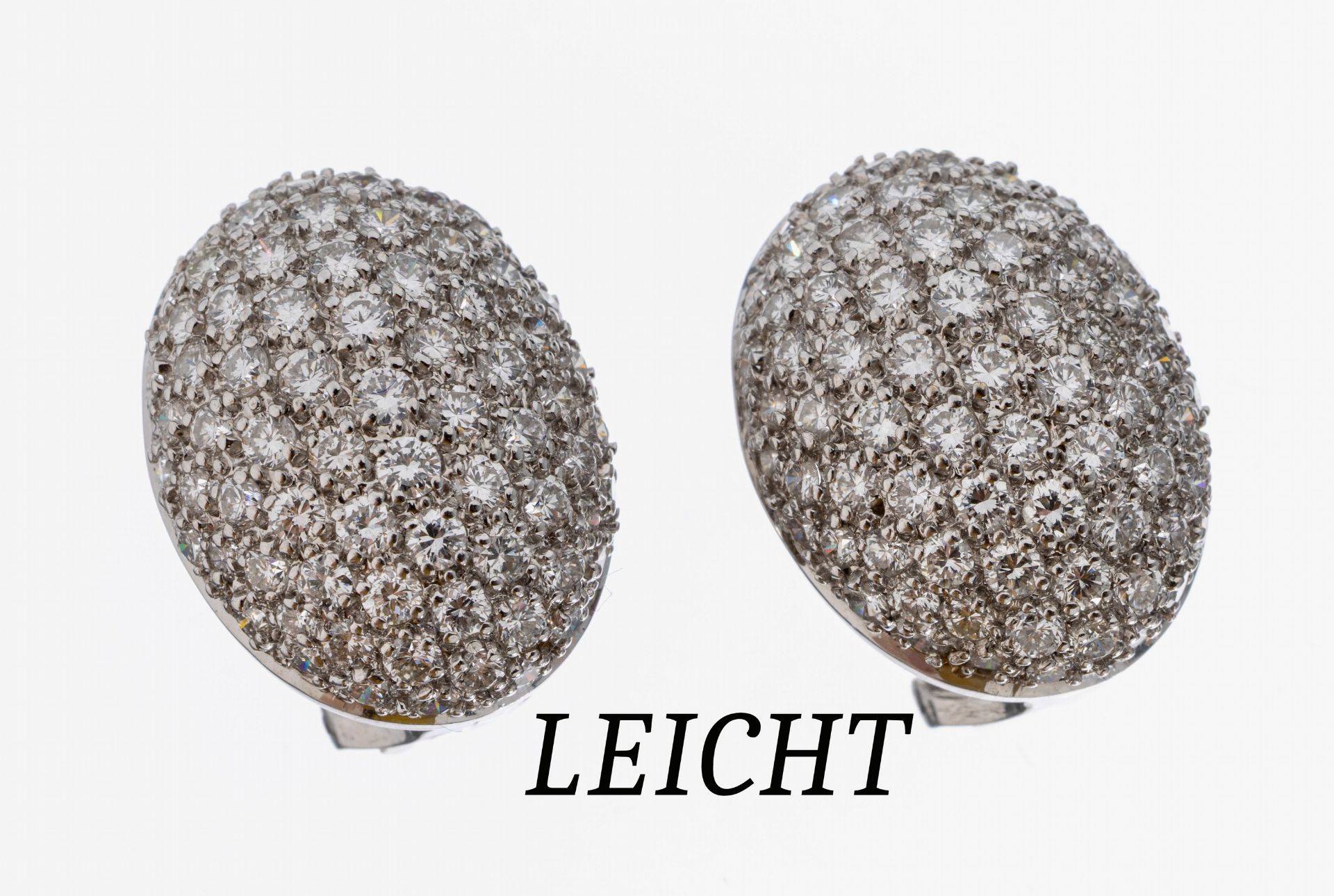 Paar 18 kt Gold LEICHT Brillant-Ohrstecker, WG 750/000,