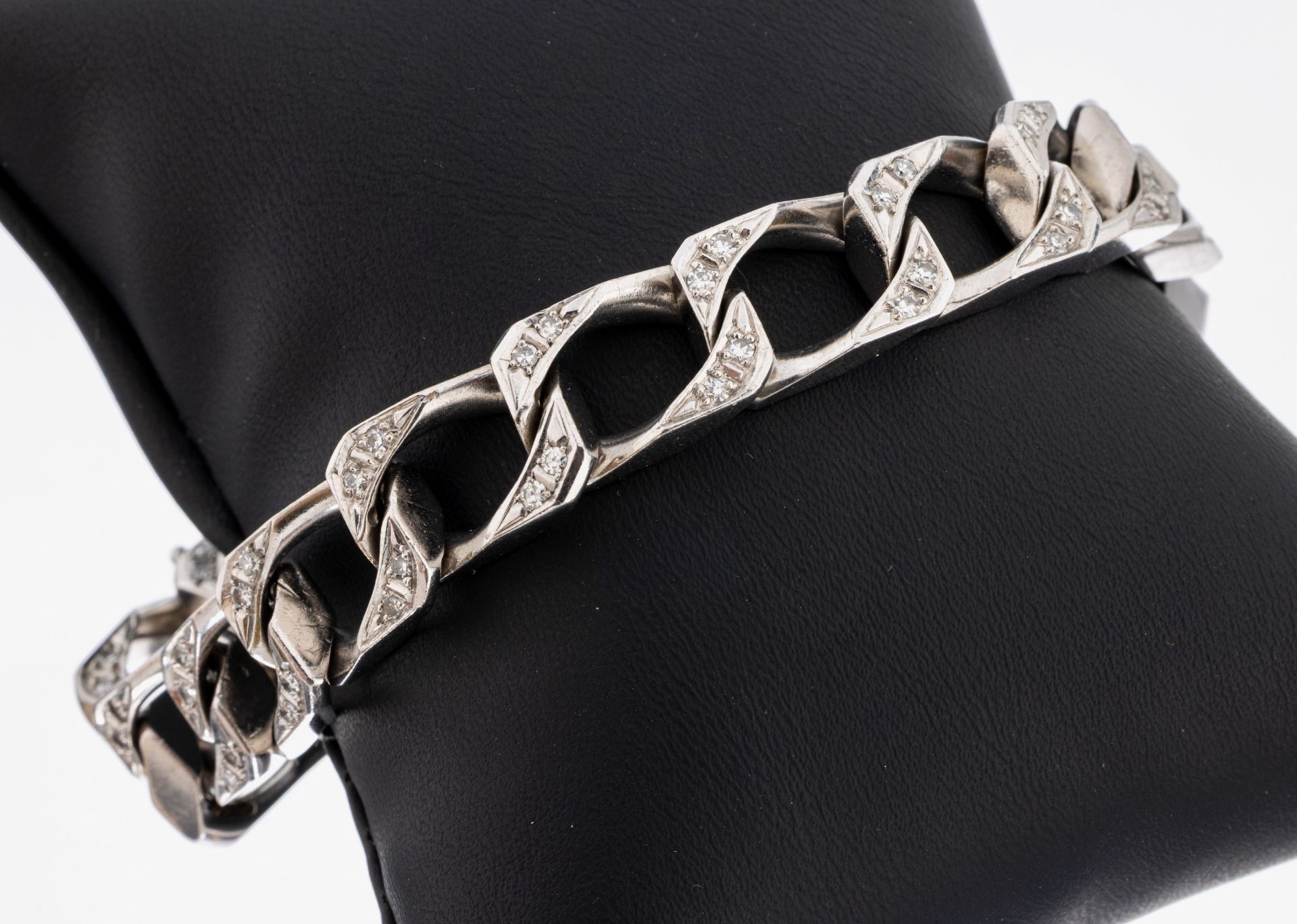 18 kt Gold Diamant-Armband, WG 750/000, schwere massive