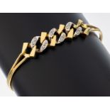 18 kt Gold Diamant-Armreif, GG/WG 750/000, Kopf in Form