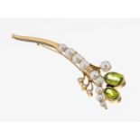 14 kt Gold Peridot-Brillant-Perl-Brosche, GG 585/000,