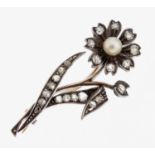 8 kt Gold Diamant-Perl-Brosche, um 1900, GG333/000 gepr.,