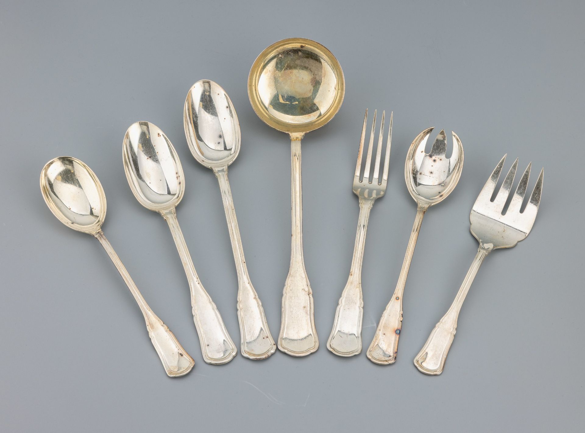 7 Vorlegeteile, 800er Silber, best. aus: 1 gr.