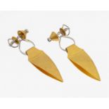 Paar 21.6 kt Gold und Platin Design Brillant- Ohrstecker,