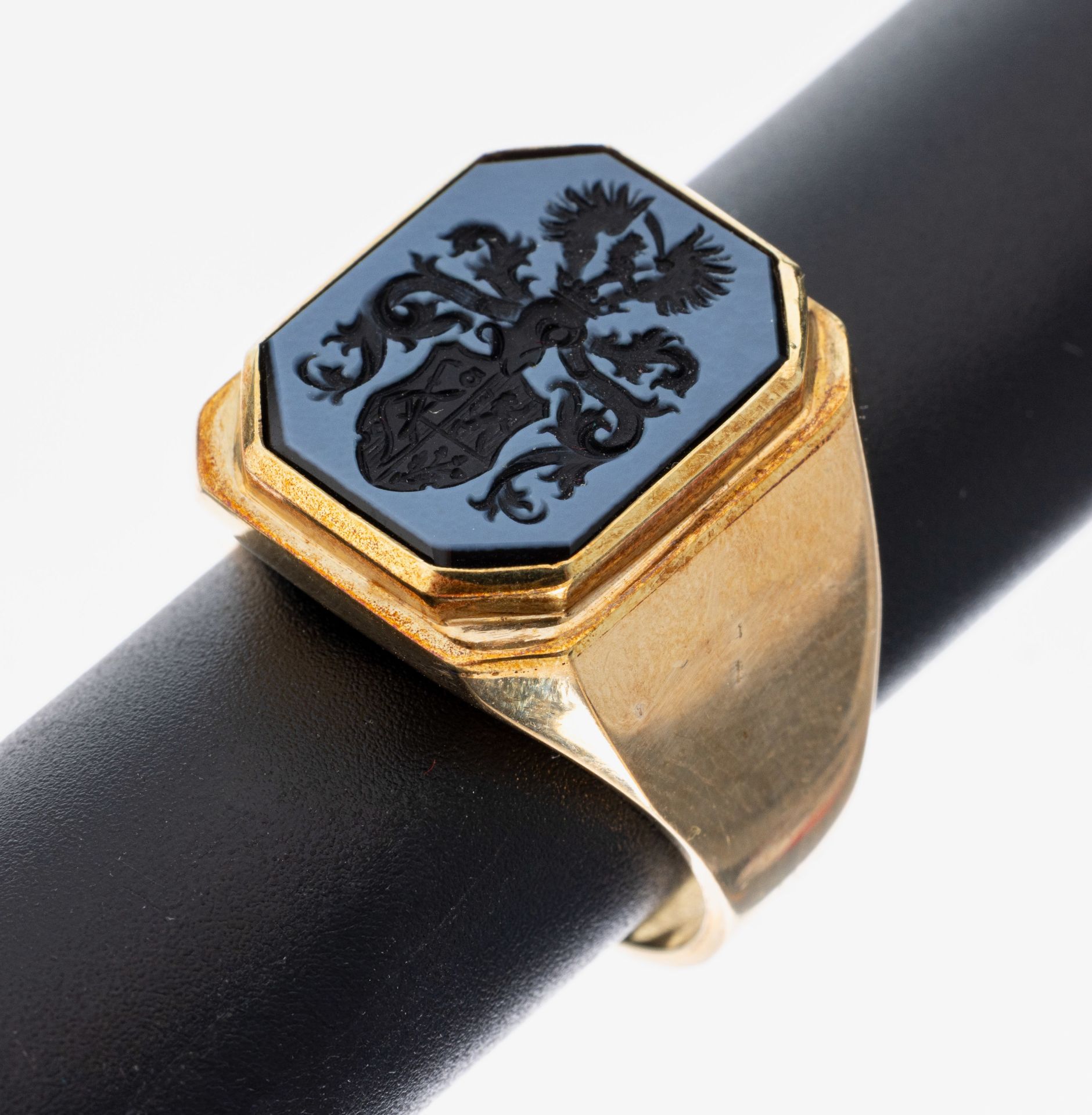 14 kt Gold Lagenstein-Siegelring, GG 585/000, schwere