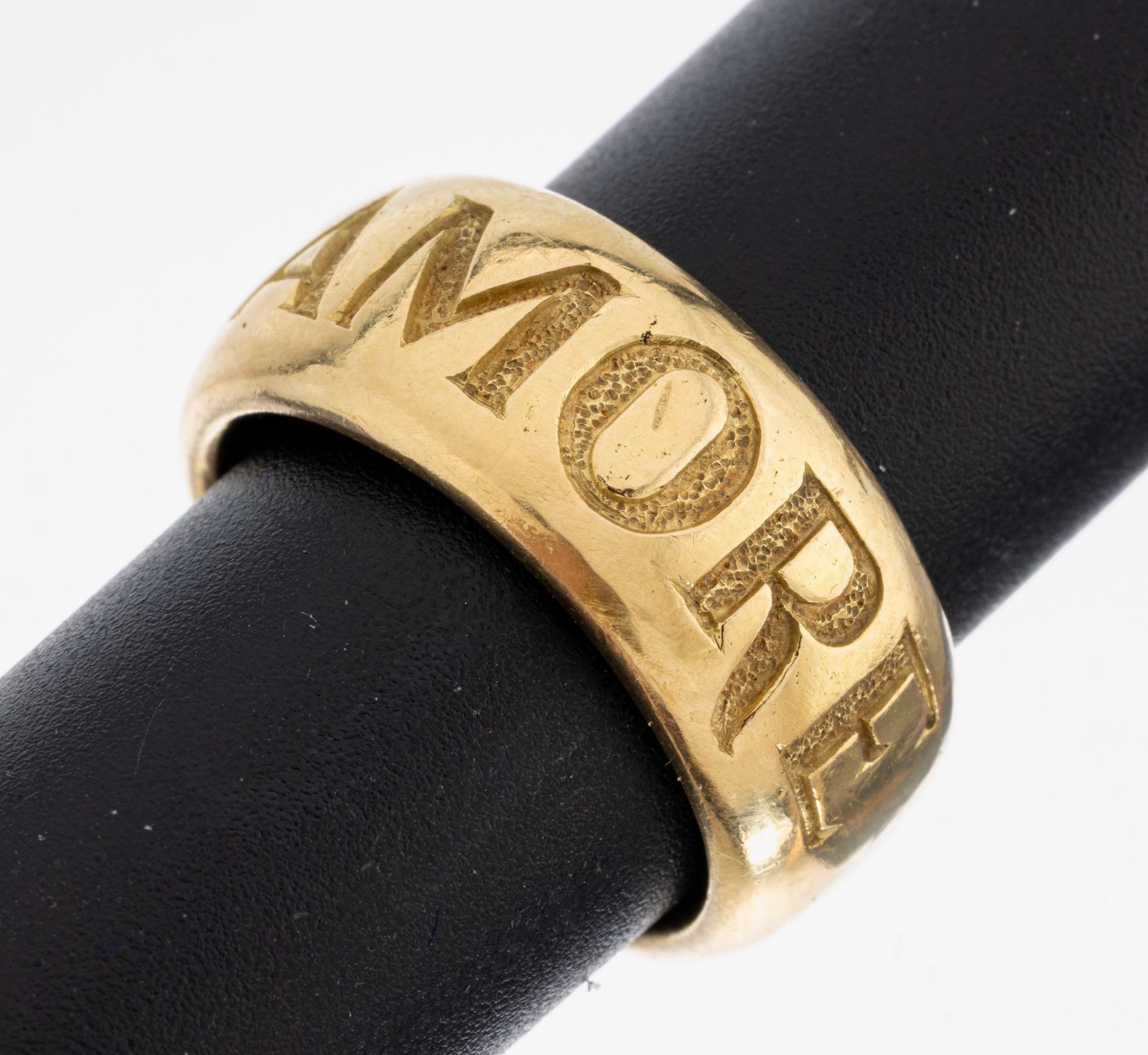 18 kt Gold Ring, GG 750/000, schwere Verarbeitung,