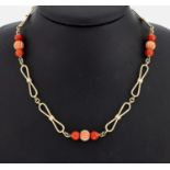 14 kt Gold Korallen-Collier, GG 585/000, 14rote