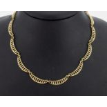 14 kt Gold Collier, GG 585/000, geschwungene Glieder, L.