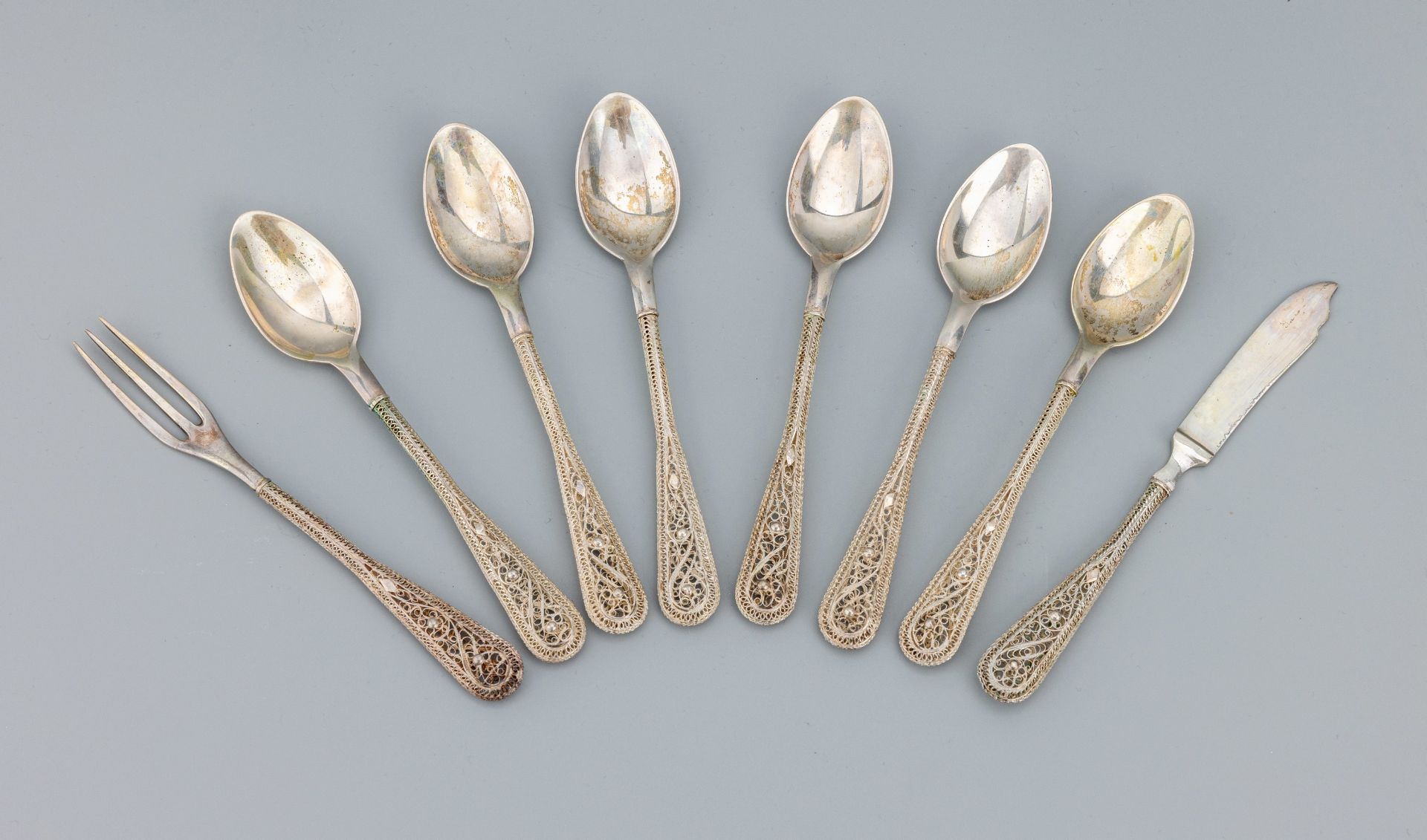 8-tlg. Besteck, Feinsilber, best. aus: 6 Kaffeelöffel, 1